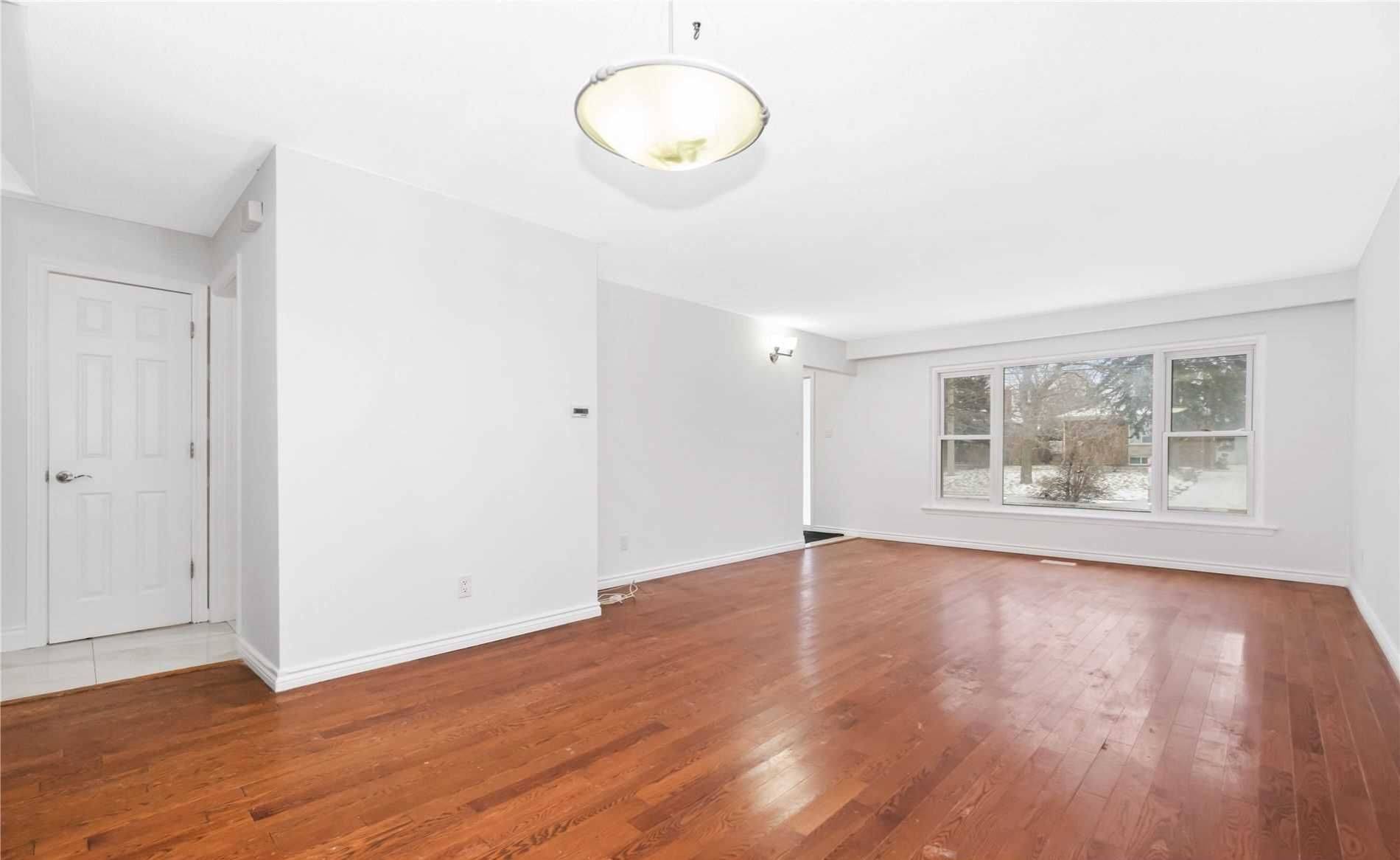 Richmond Hill, ON L4C 2R5,341 Crosby AVE