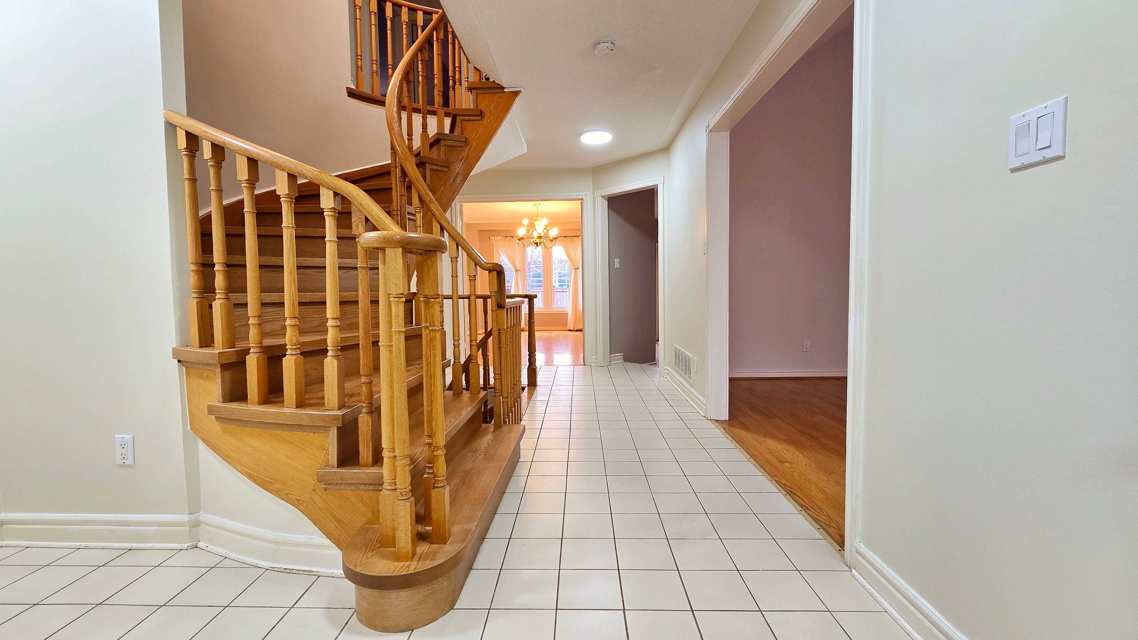 Markham, ON L3R 8A4,23 Barlow RD