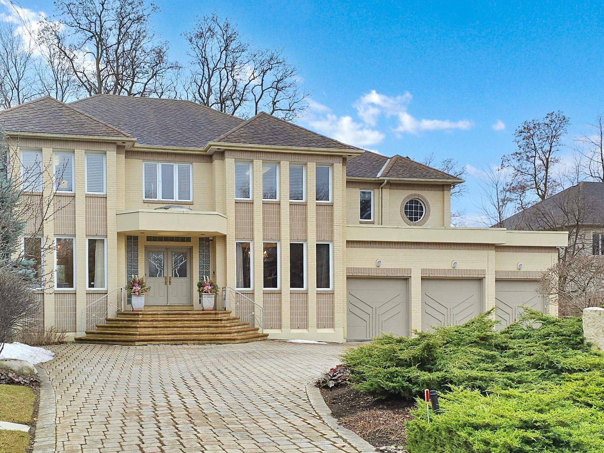 Vaughan, ON L4J 7W4,145 Renaissance CT