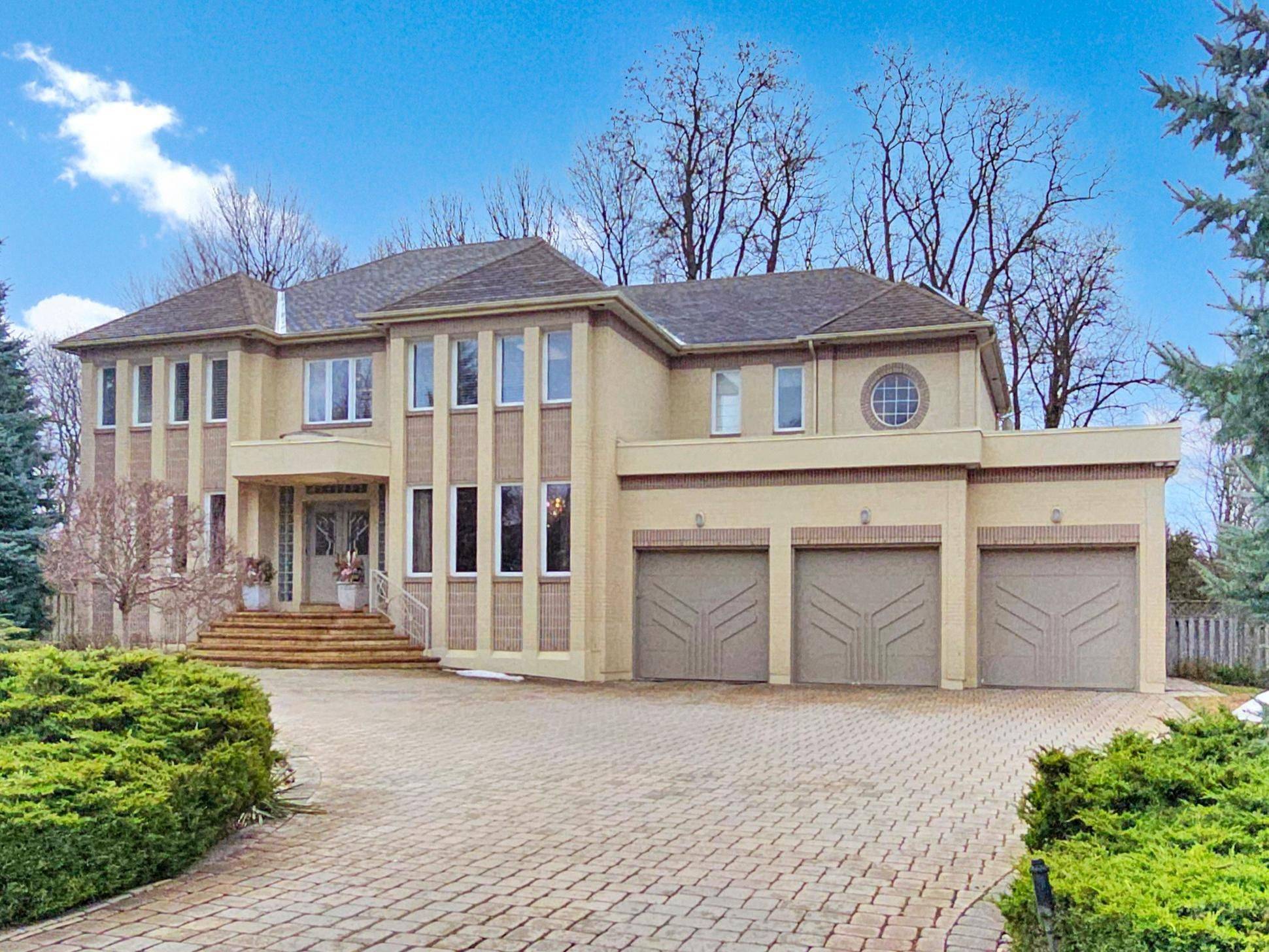 Vaughan, ON L4J 7W4,145 Renaissance CT