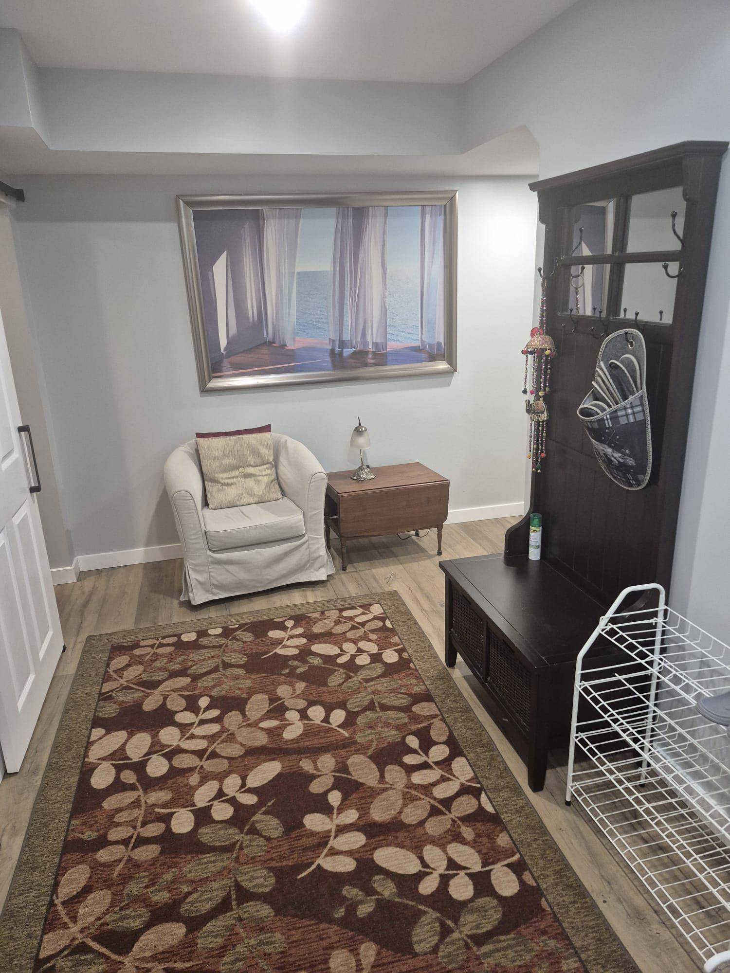 Innisfil, ON L0L 1C0,996 ROBINSON ST