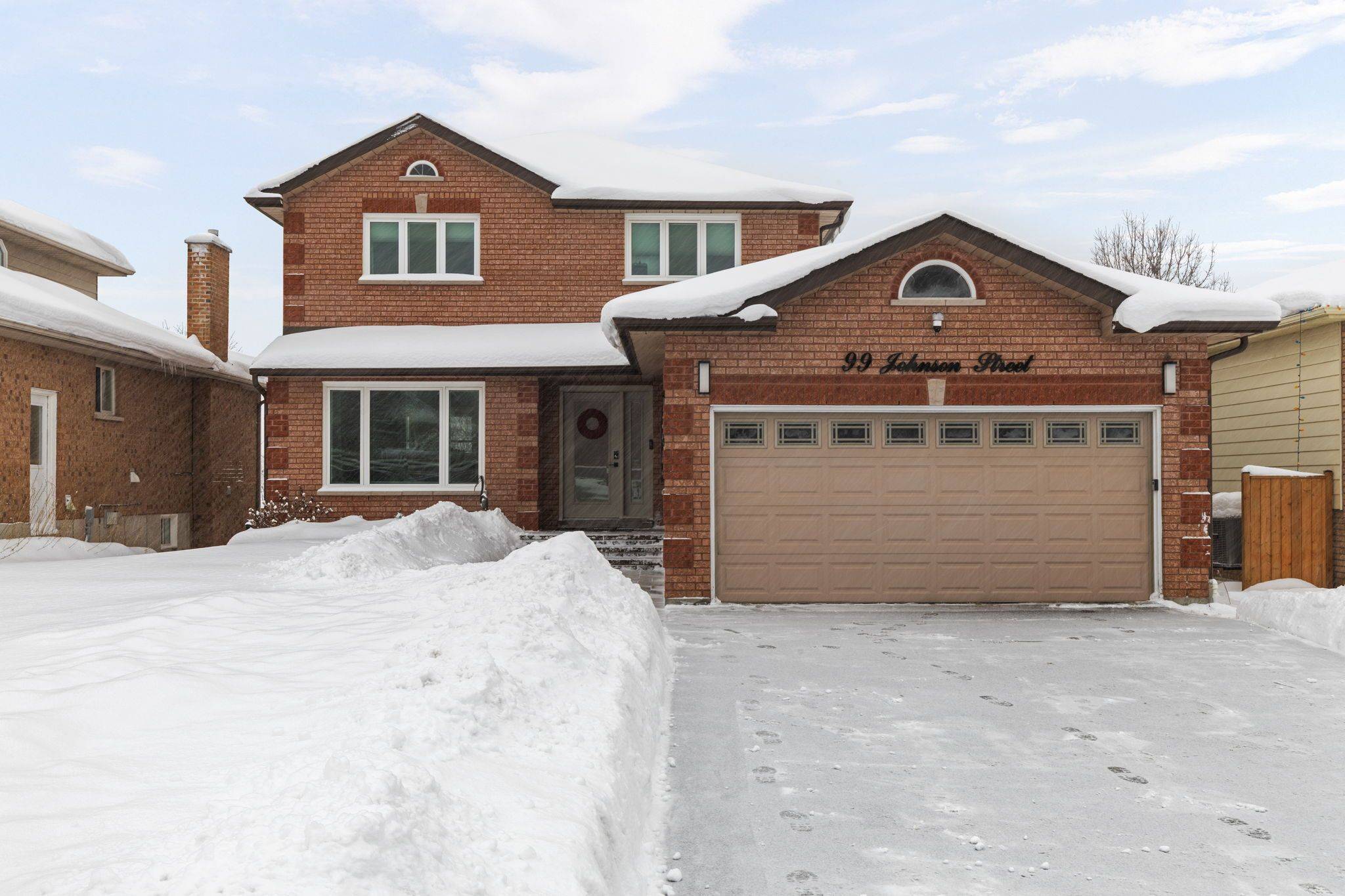 Orillia, ON L3V 7R7,99 Johnson ST