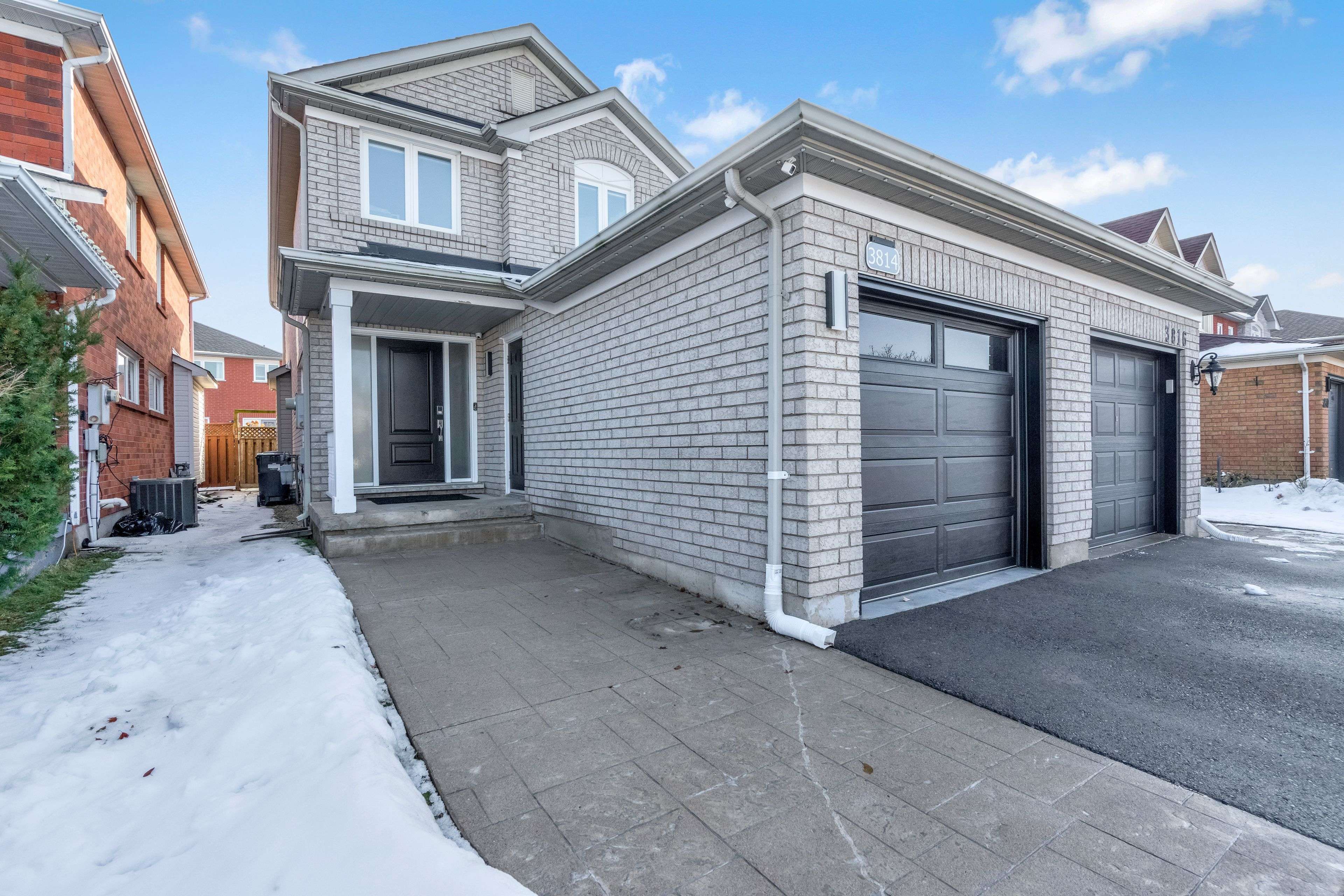 Mississauga, ON L5N 7W7,3814 Spicewood WAY