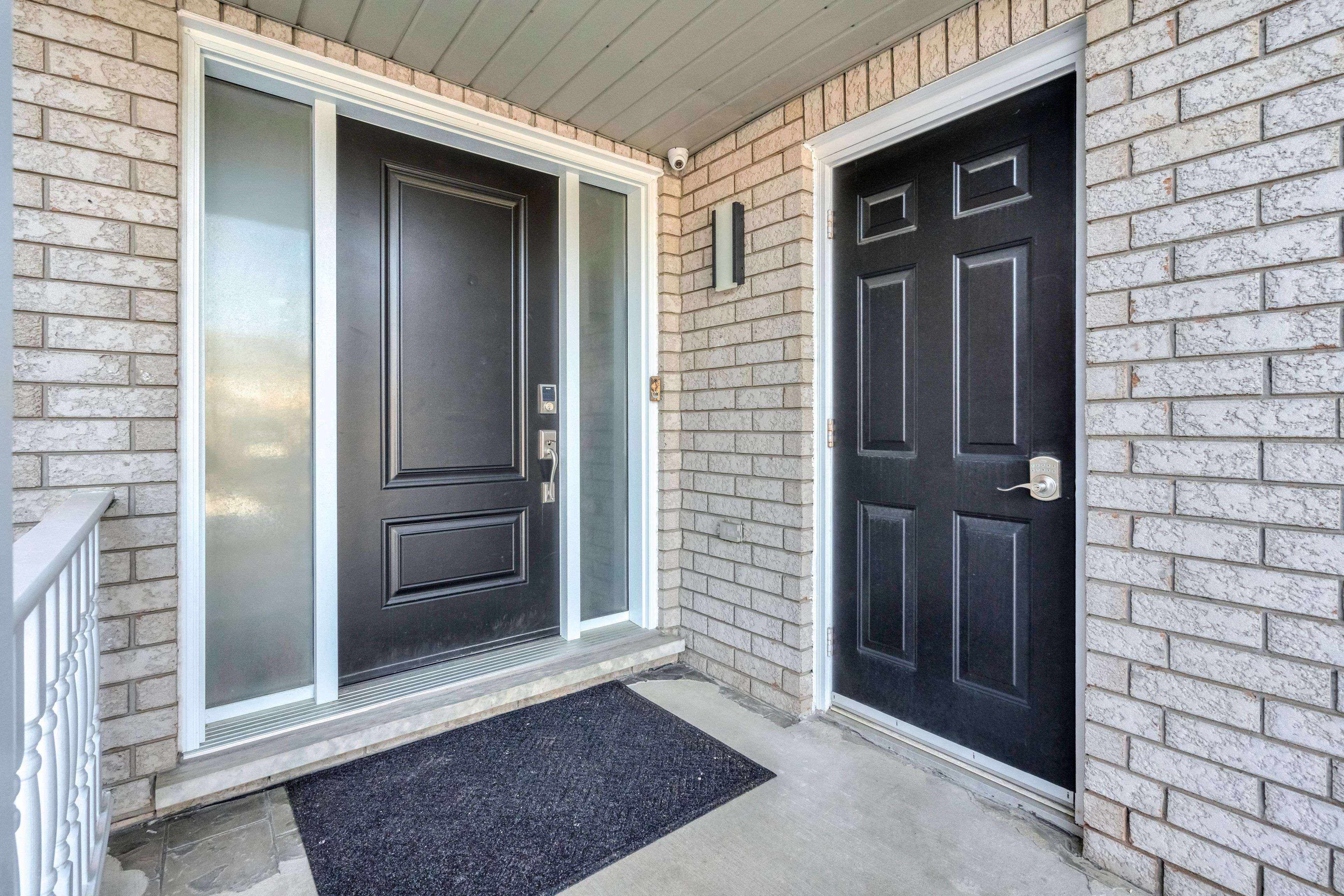 Mississauga, ON L5N 7W7,3814 Spicewood WAY