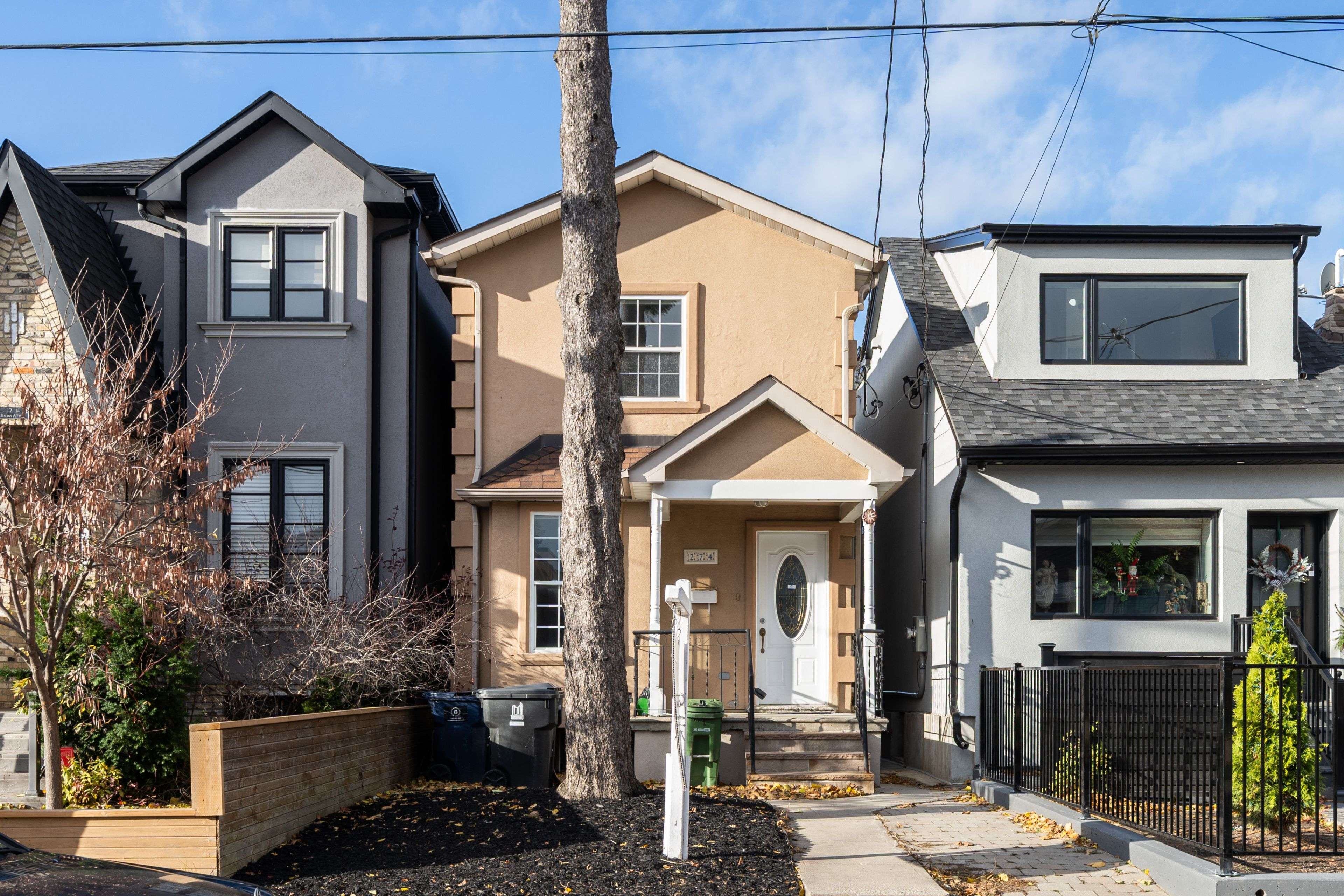 Toronto W03, ON M6E 3Z9,274 Boon AVE #Mn &2nd