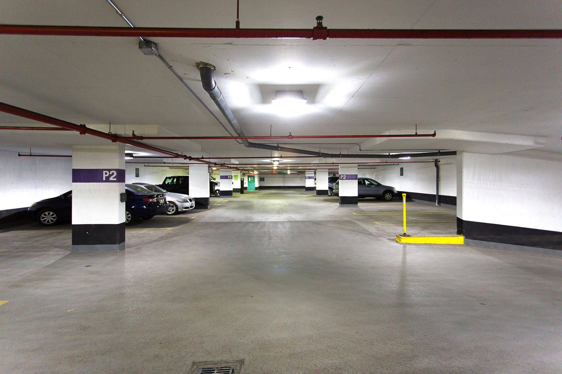 Toronto W05, ON M3J 0H1,20 De Boers DR #109