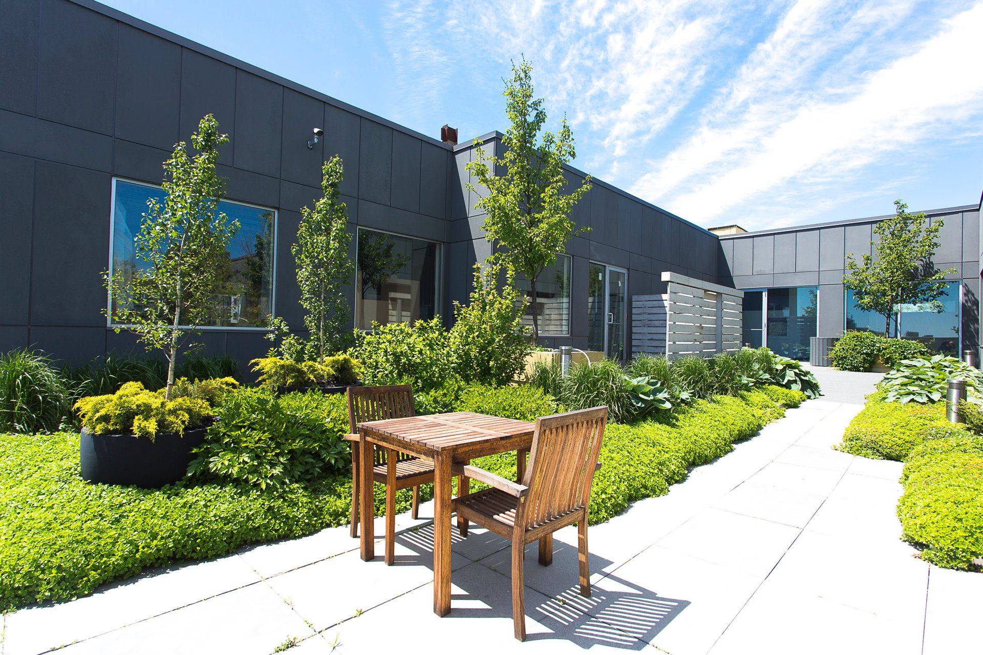 Toronto W05, ON M3J 0H1,20 De Boers DR #170