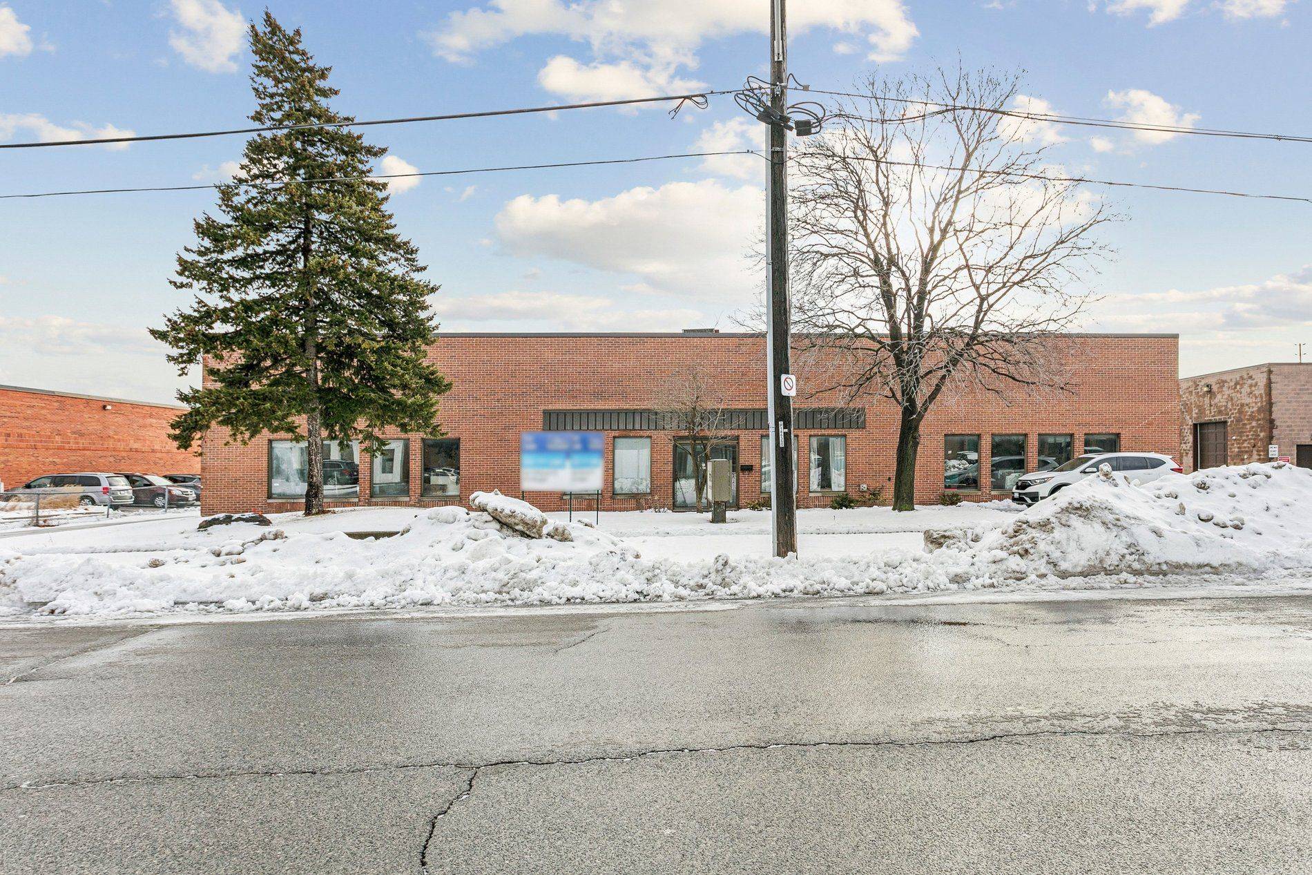 Mississauga, ON L4W 2X8,1020 Stacey CT