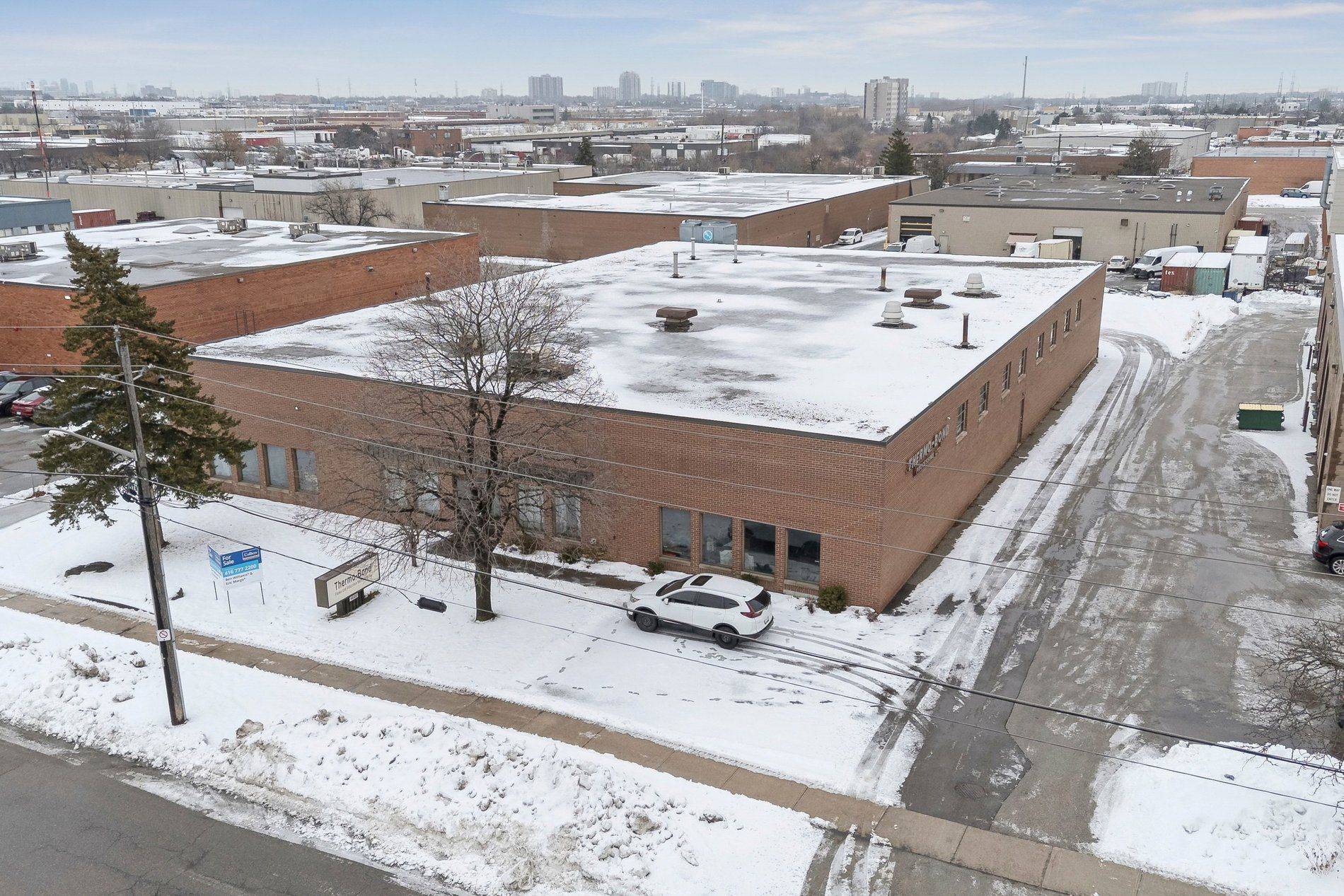 Mississauga, ON L4W 2X8,1020 Stacey CT