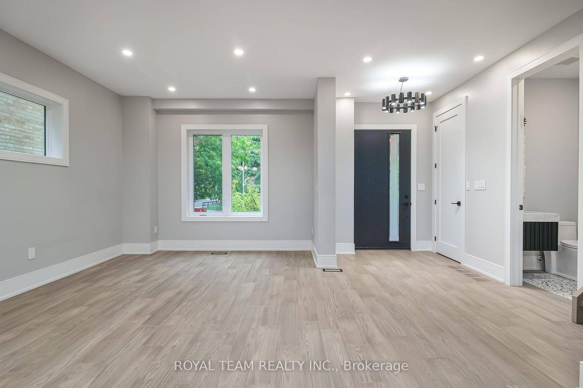 Toronto W02, ON M6P 1T9,150 St Johns RD