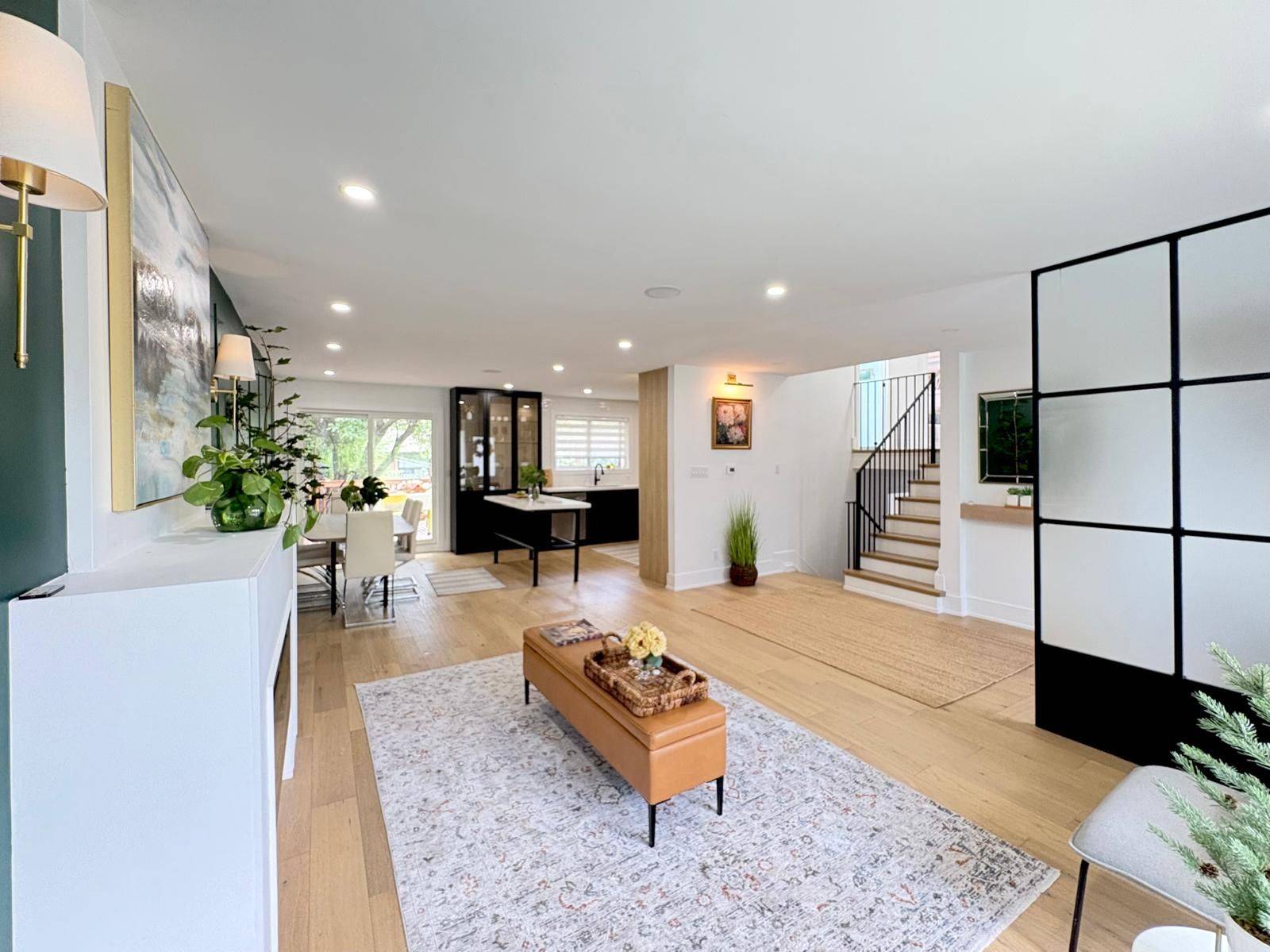 Toronto W09, ON M9P 1P8,23 Drury LN