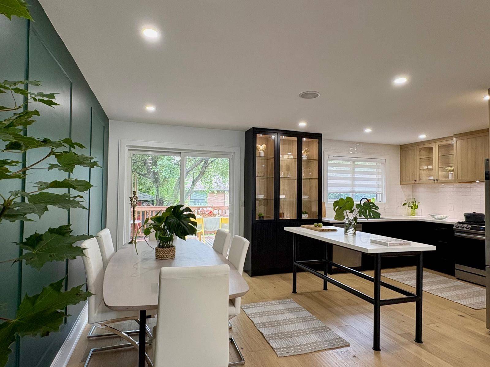 Toronto W09, ON M9P 1P8,23 Drury LN