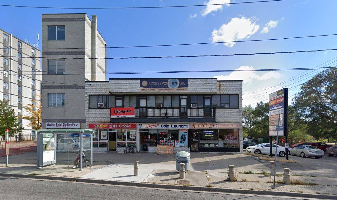 Toronto W03, ON M6N 4B4,761 Jane ST #Lower