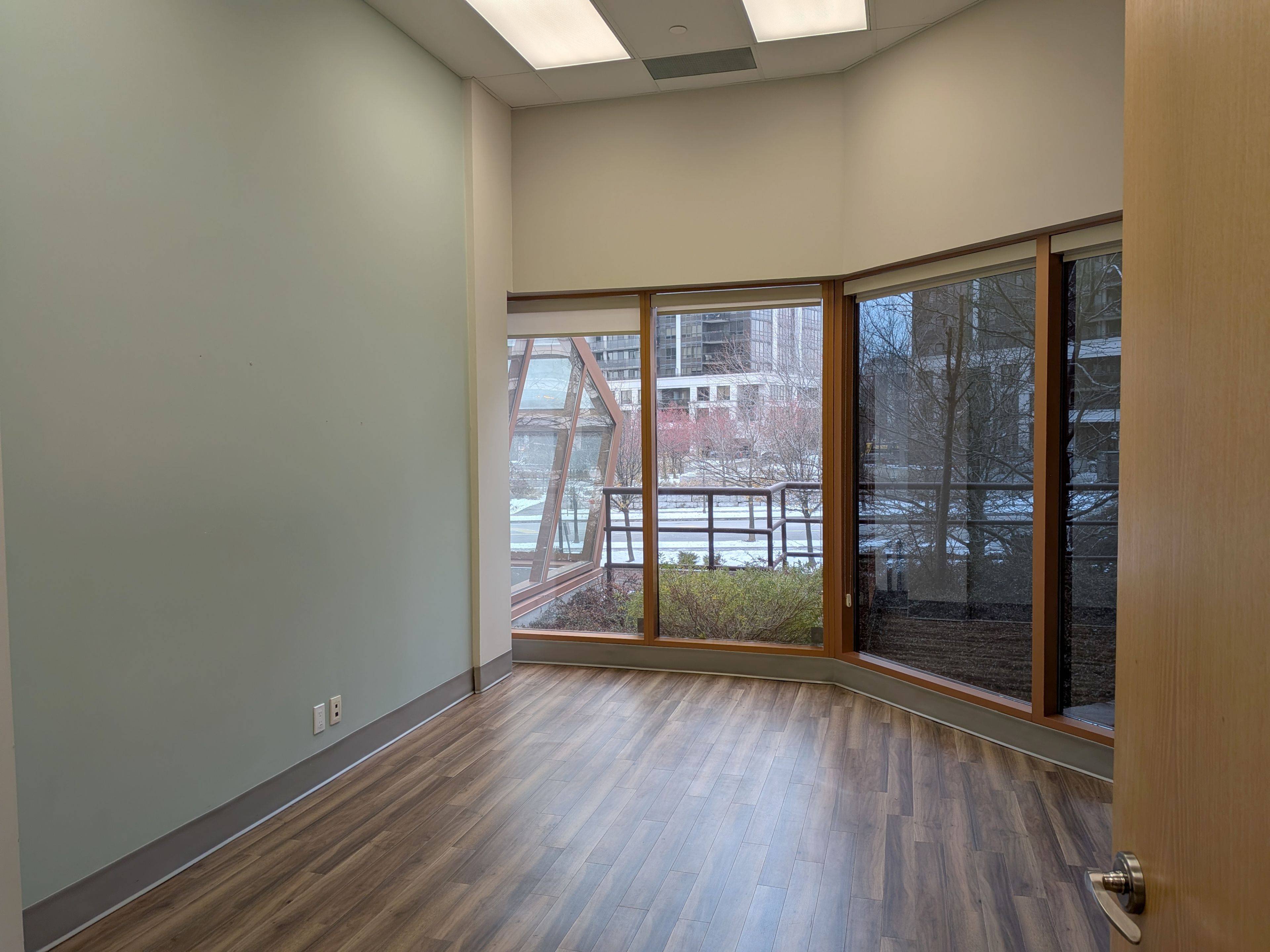 Toronto W05, ON M3J 0H1,20 De Boers DR #Suite 207