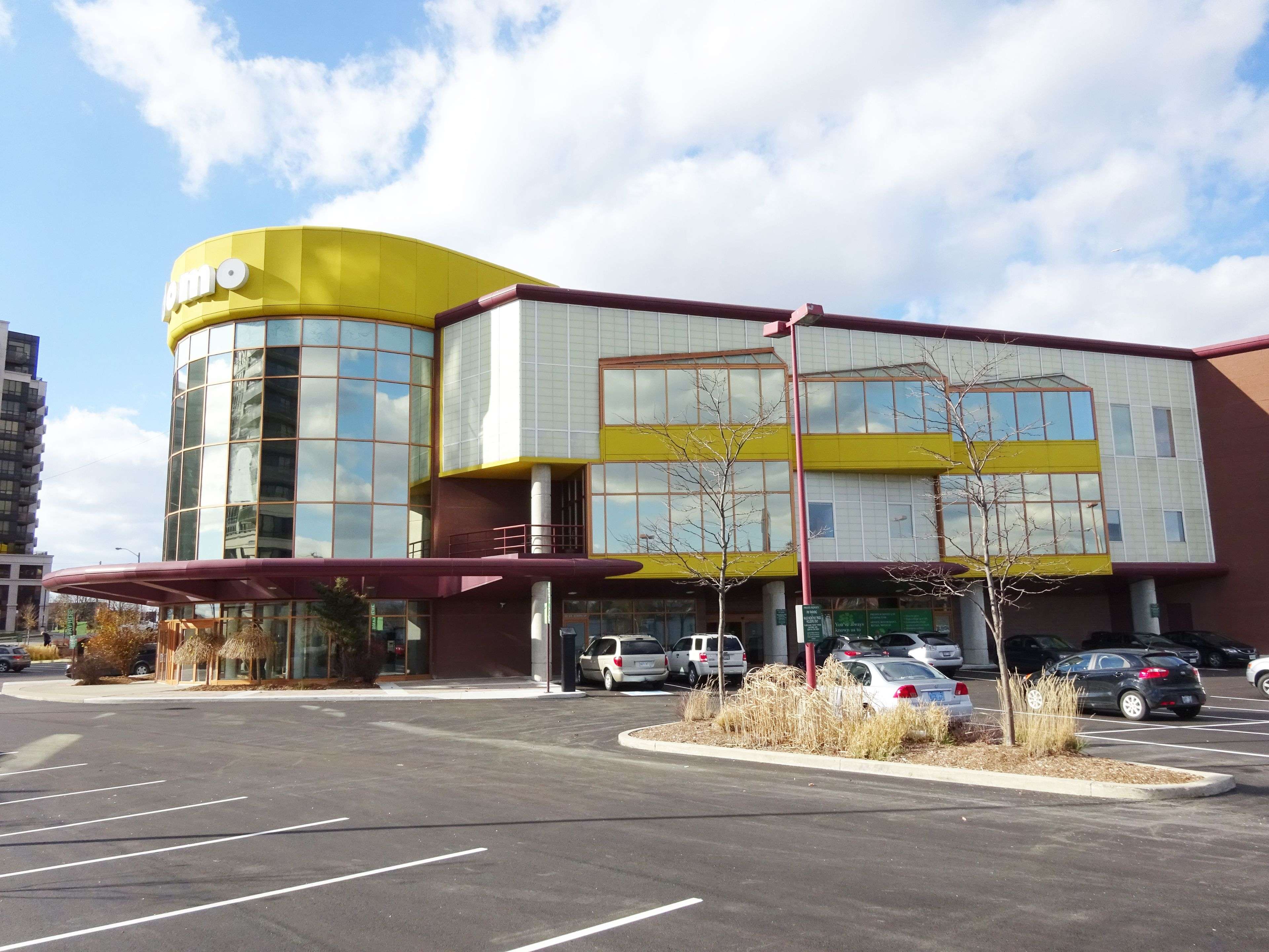 Toronto W05, ON M3J 0H1,20 De Boers DR #133