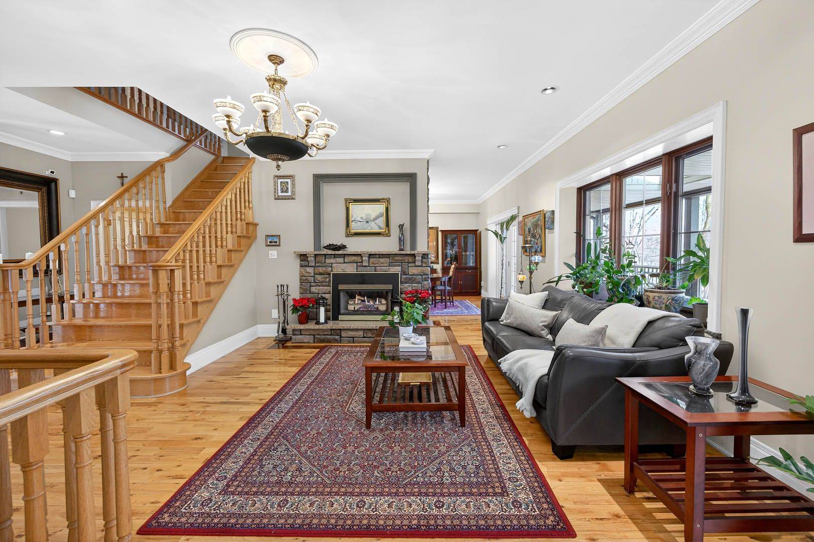 Mississauga, ON L5E 2S7,1670 Lincolnshire BLVD