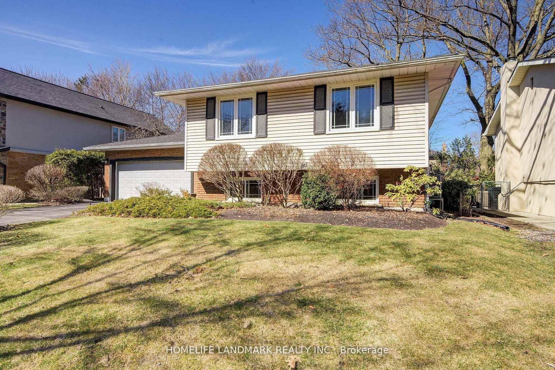 Oakville, ON L6J 5V2,2165 Dunedin RD