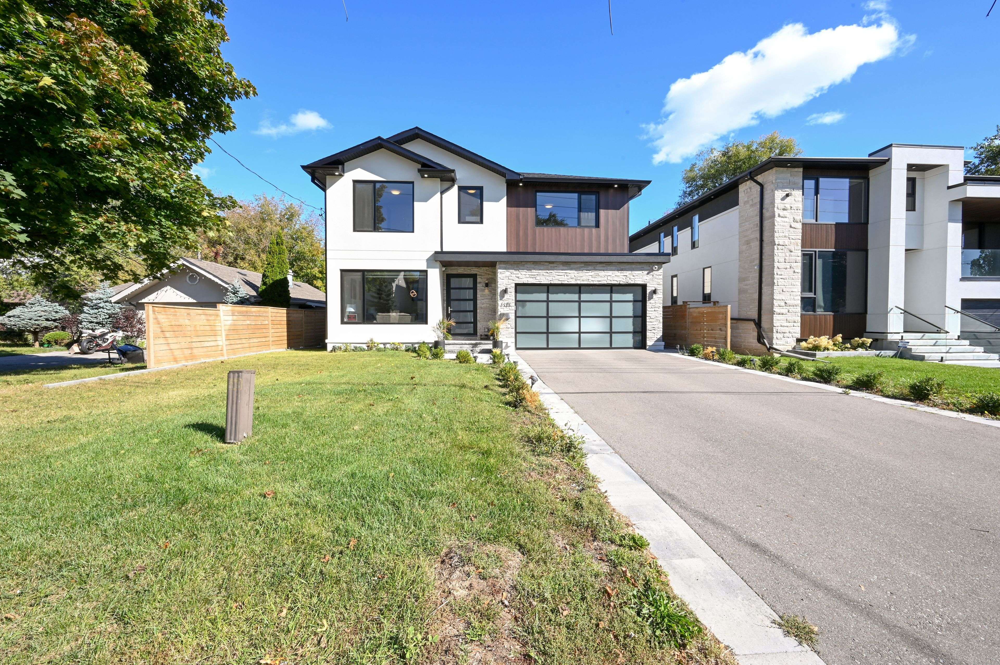 Mississauga, ON L5E 2G8,1181 Ogden AVE