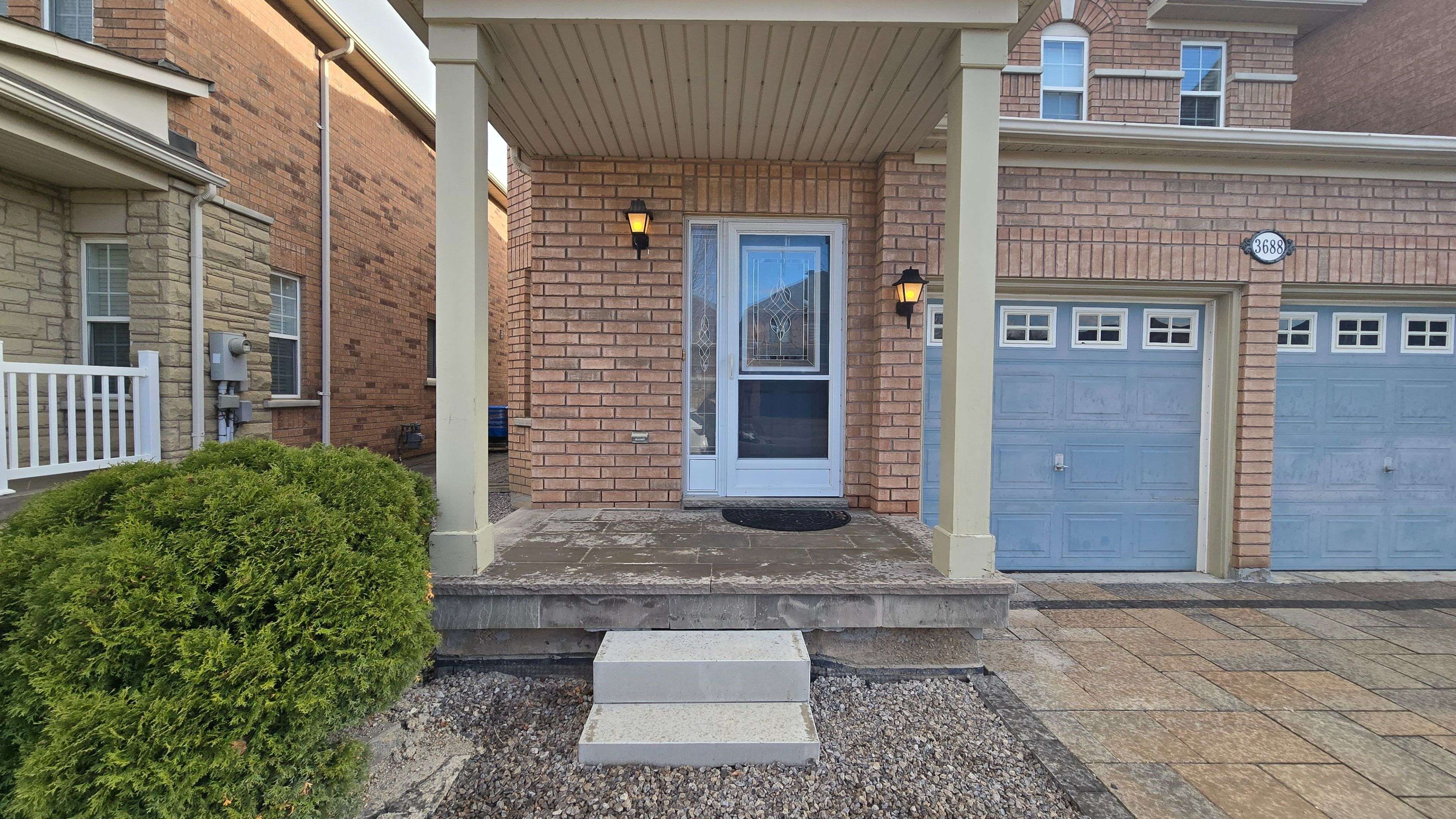 Mississauga, ON L5M 7G8,3688 Emery DR