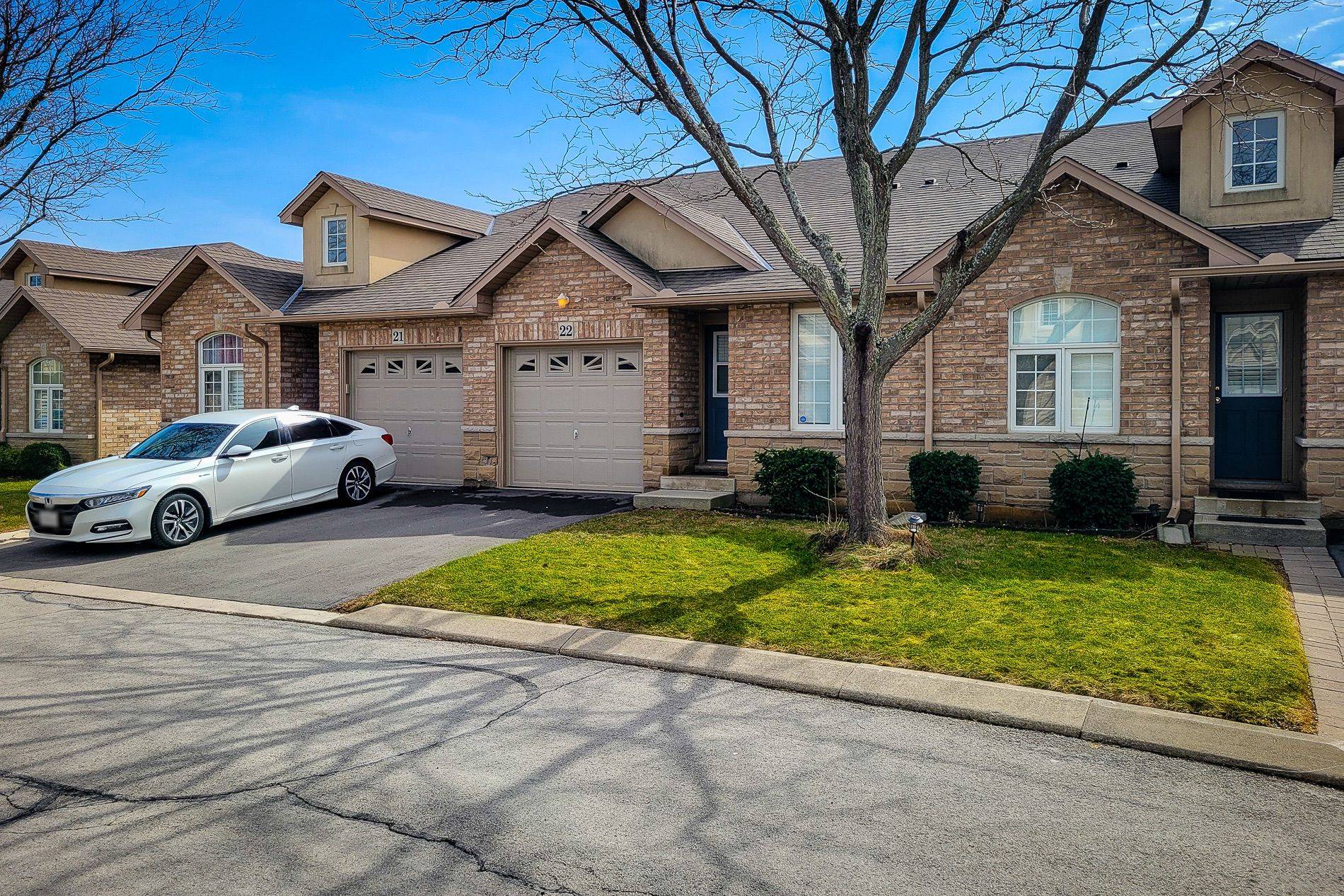 Hamilton, ON L9B 2Y3,751 Rymal RD W #22