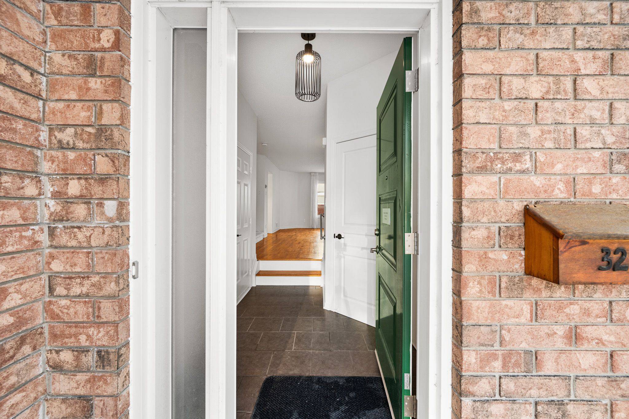 Kanata, ON K2K 3C1,32 Bishops Mills WAY