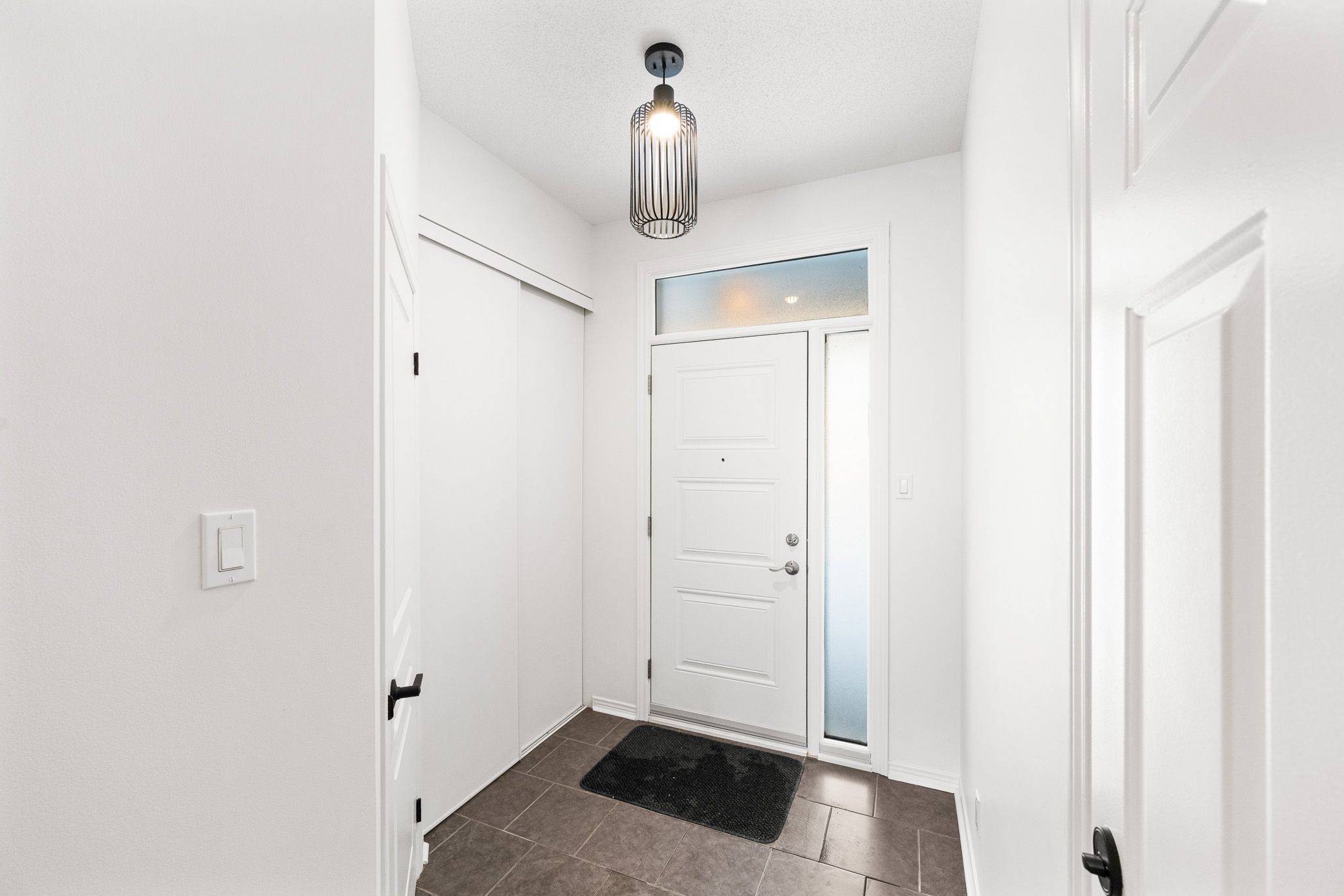 Kanata, ON K2K 3C1,32 Bishops Mills WAY