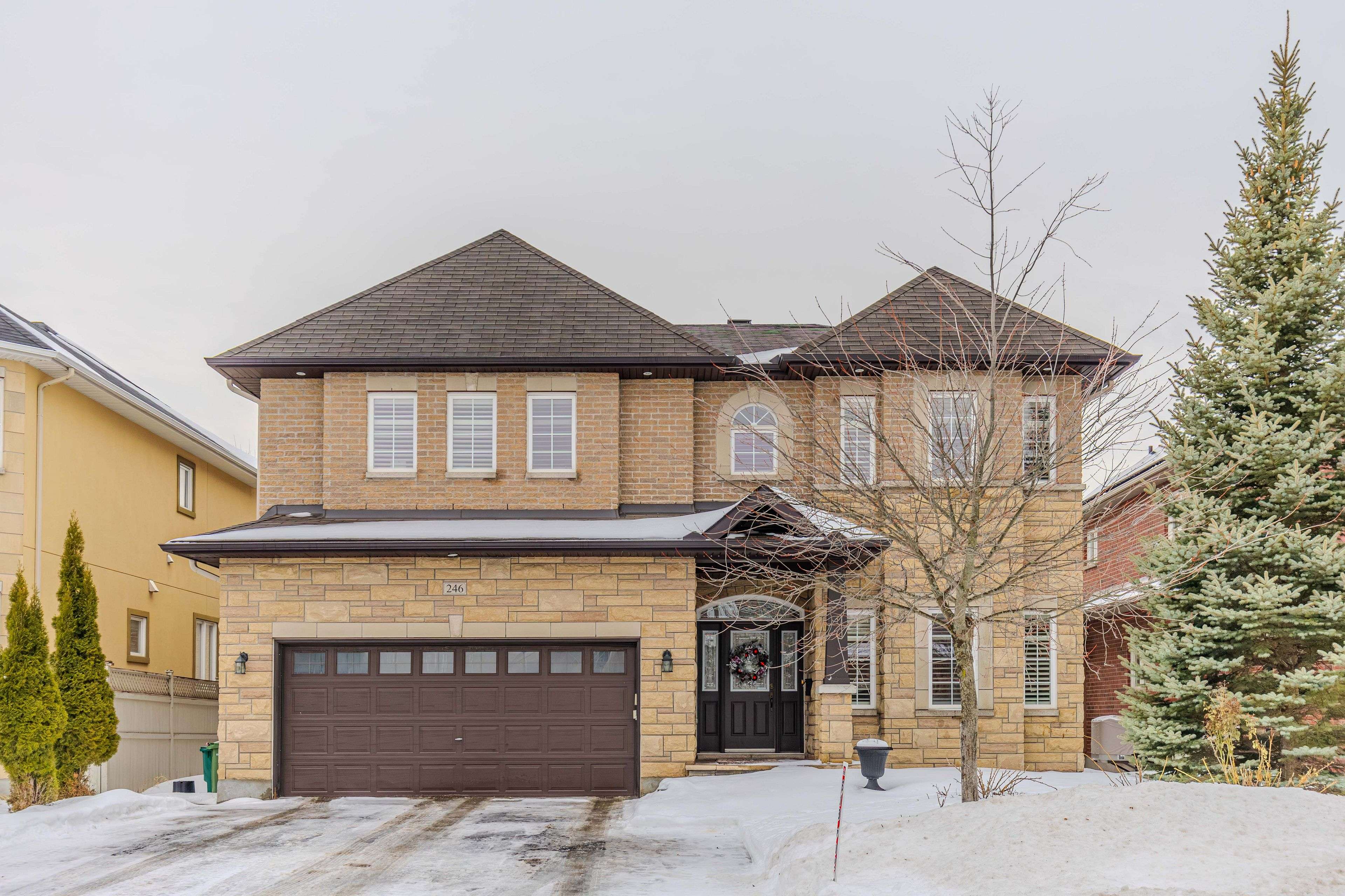 Mooneys Bay - Carleton Heights And Area, ON K2C 4J3,246 Madhu CRES