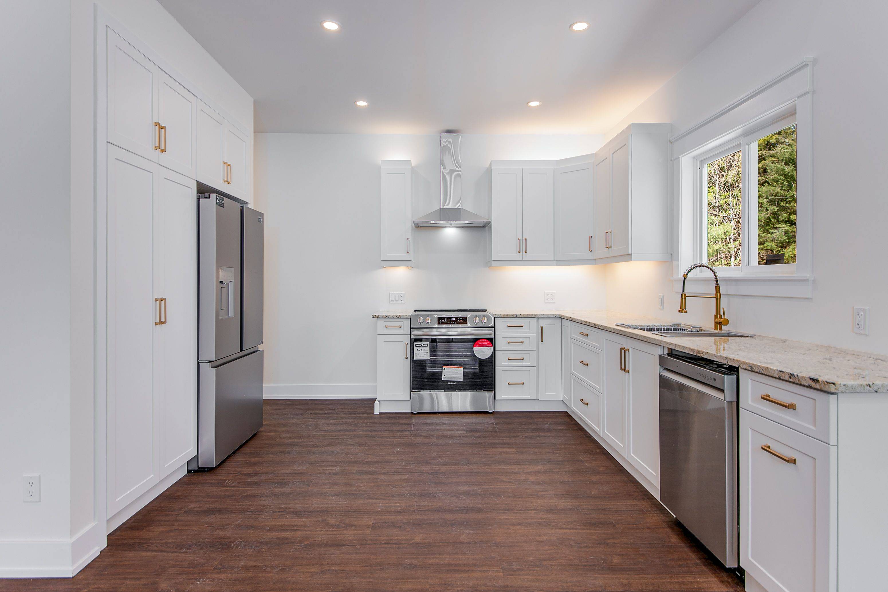 Kawartha Lakes, ON L0K 1W0,26 MCLEISH DR