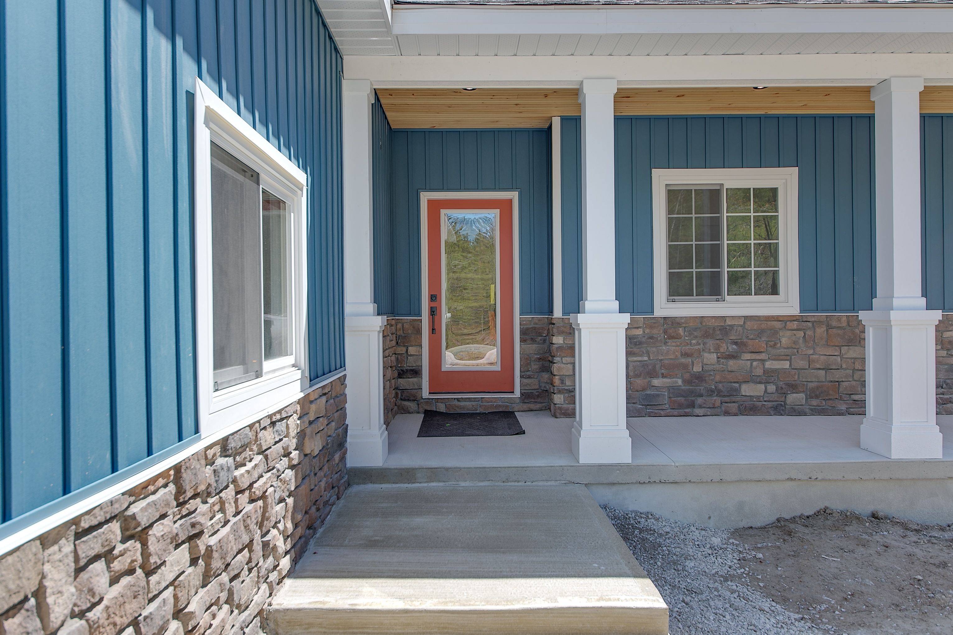 Kawartha Lakes, ON L0K 1W0,26 MCLEISH DR