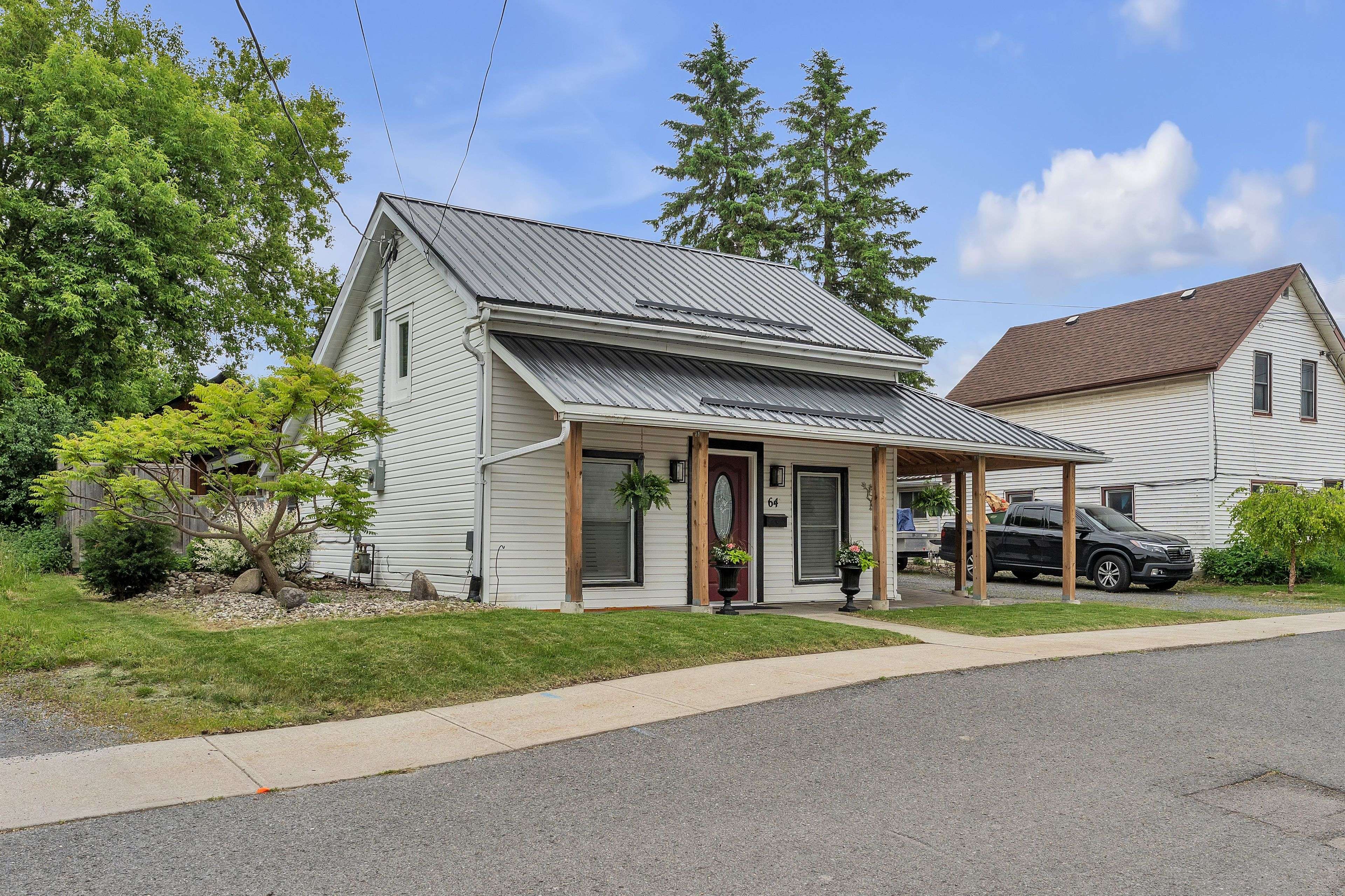 Greater Napanee, ON K7R 3B2,64 Palace RD