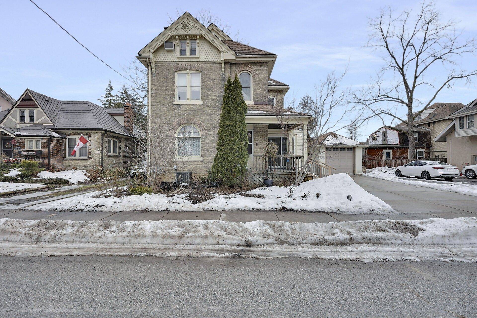 London South, ON N6C 3S9,9 Marley PL