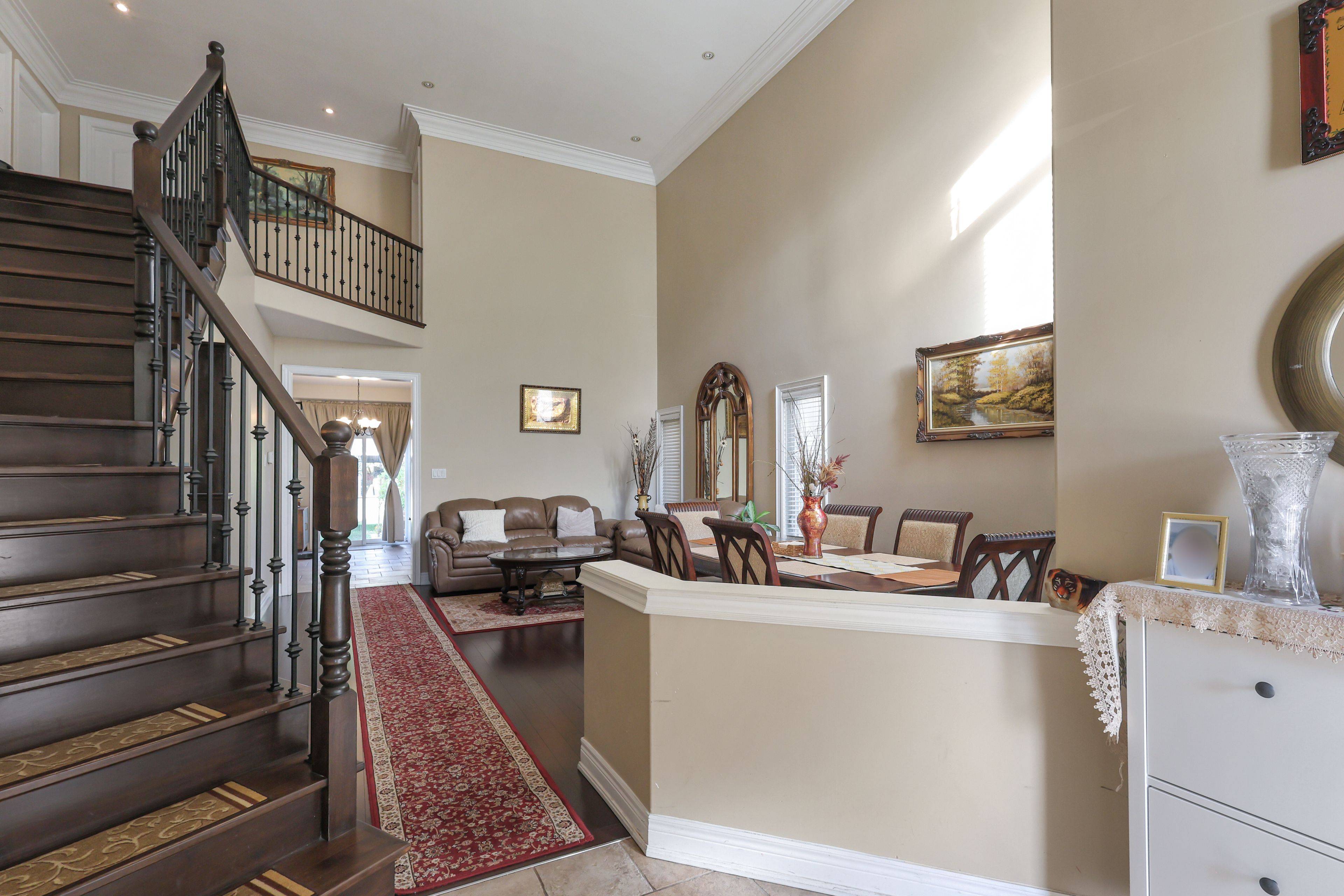 Hamilton, ON L9B 1B8,254 Rymal RD W