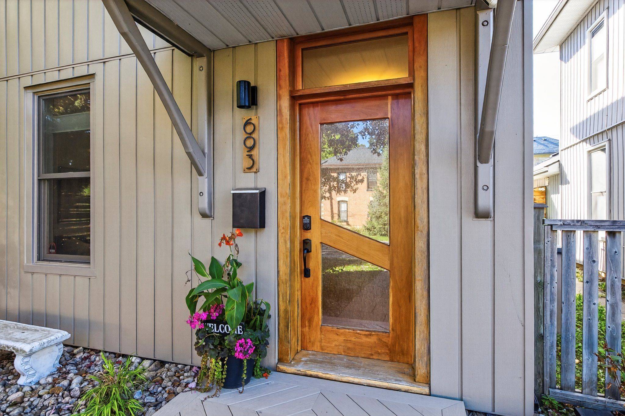 Peterborough, ON K9H 3N4,693 Water ST