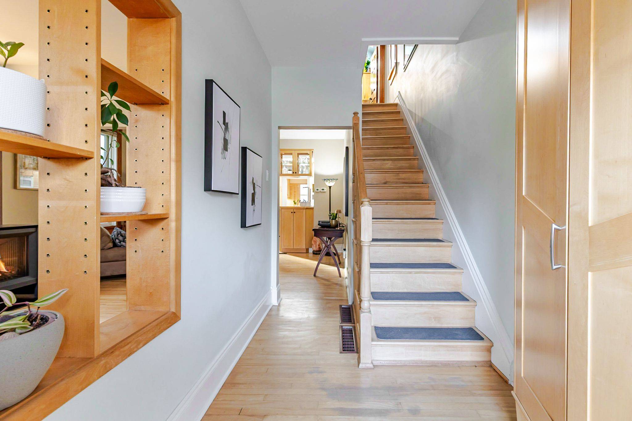 Peterborough, ON K9H 3N4,693 Water ST