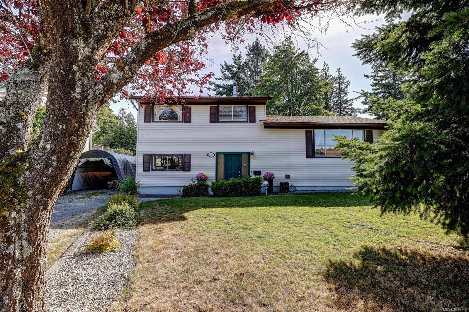 Nanaimo, BC V9T 2T9,3791 Uplands Dr