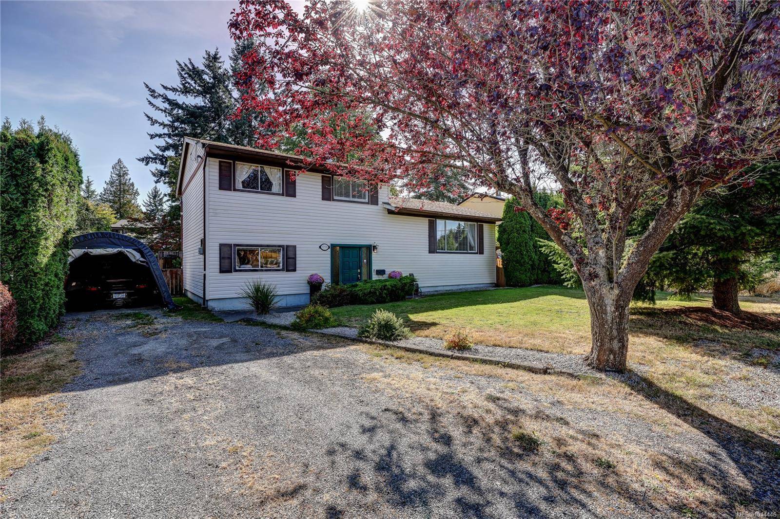 Nanaimo, BC V9T 2T9,3791 Uplands Dr