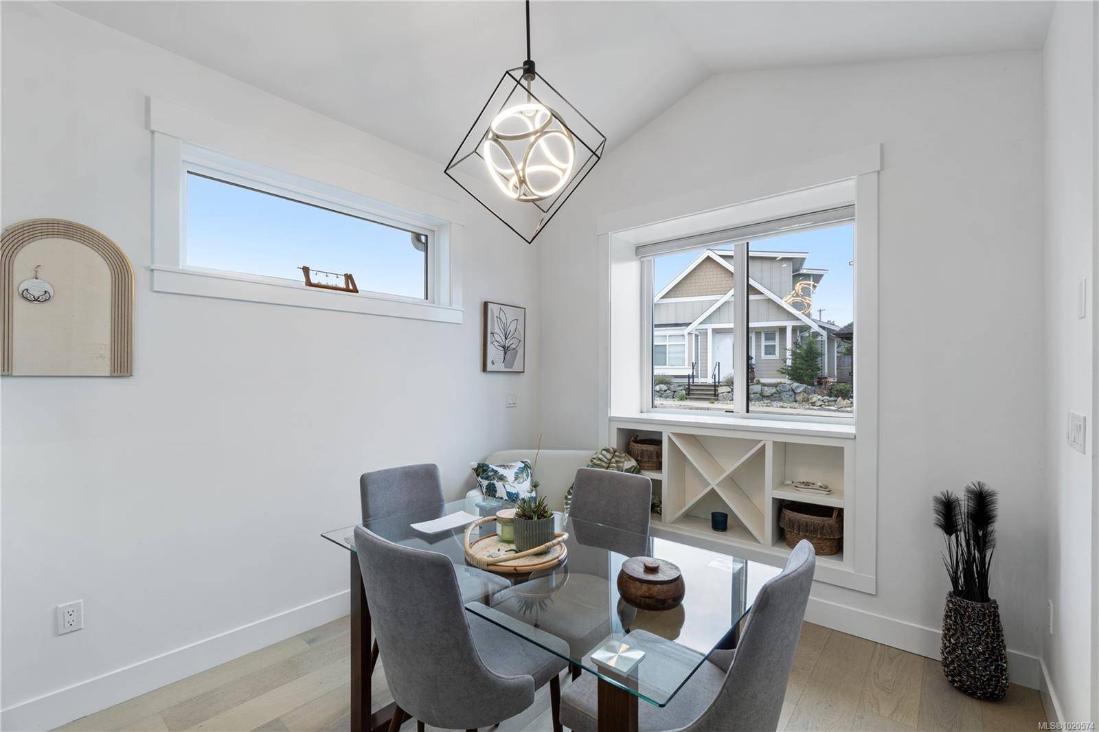 Parksville, BC V9P 0G5,682 Briarwood Dr