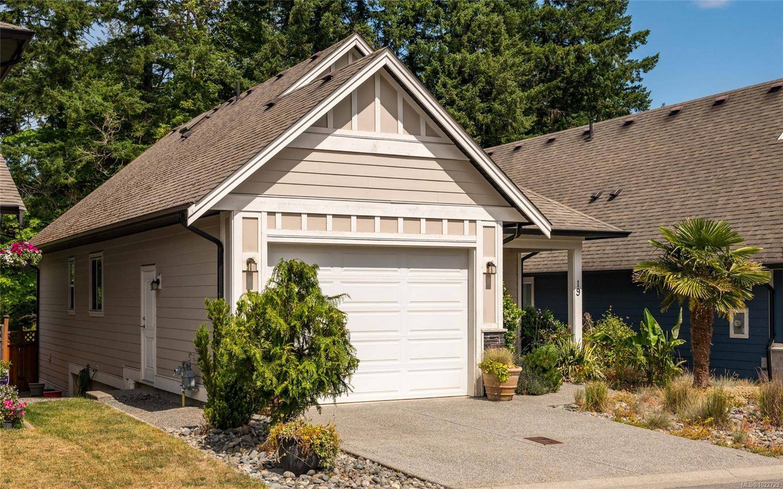 Duncan, BC V9L 1G7,3205 Gibbins Rd #19