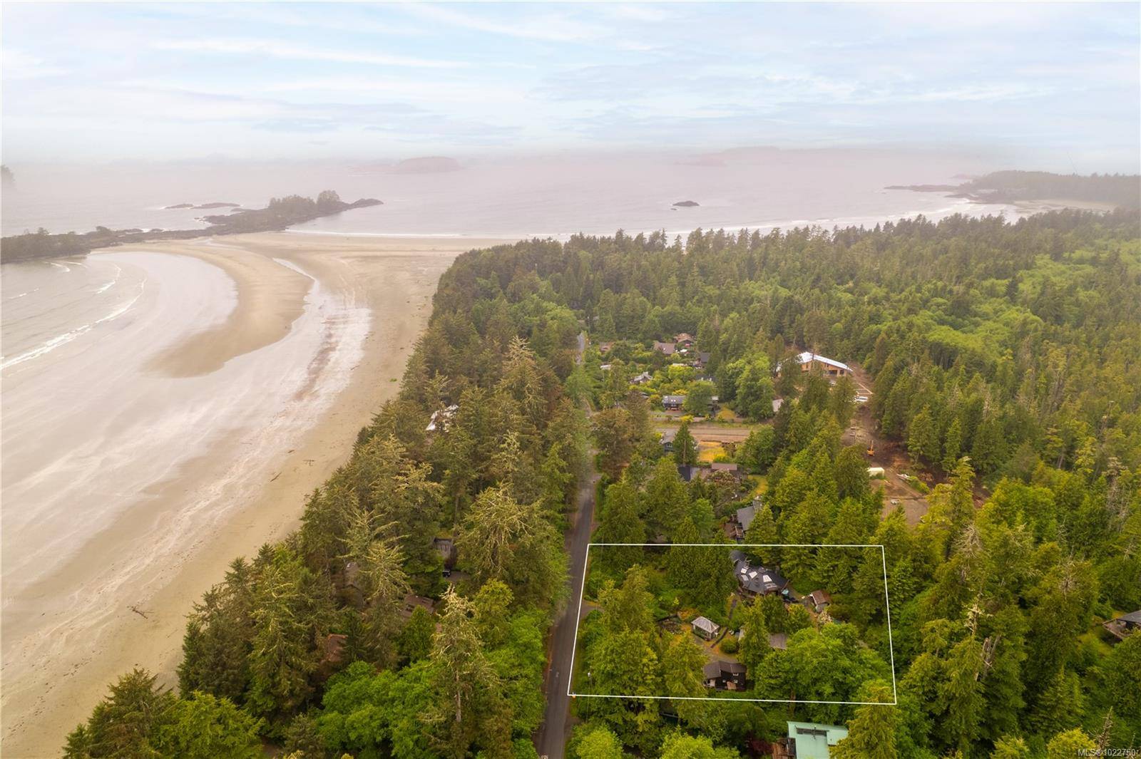 Tofino, BC V0R 2Z0,1364 Chesterman Beach Rd