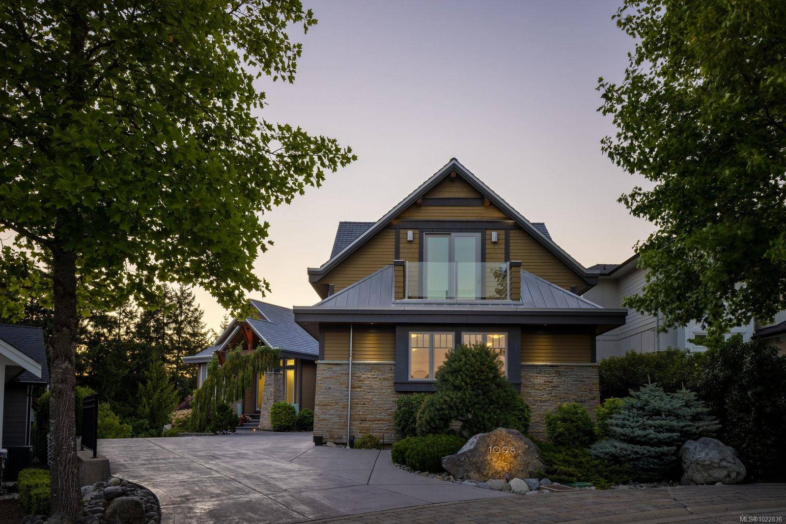 Langford, BC V9B 0B3,1098 Bearspaw Plat