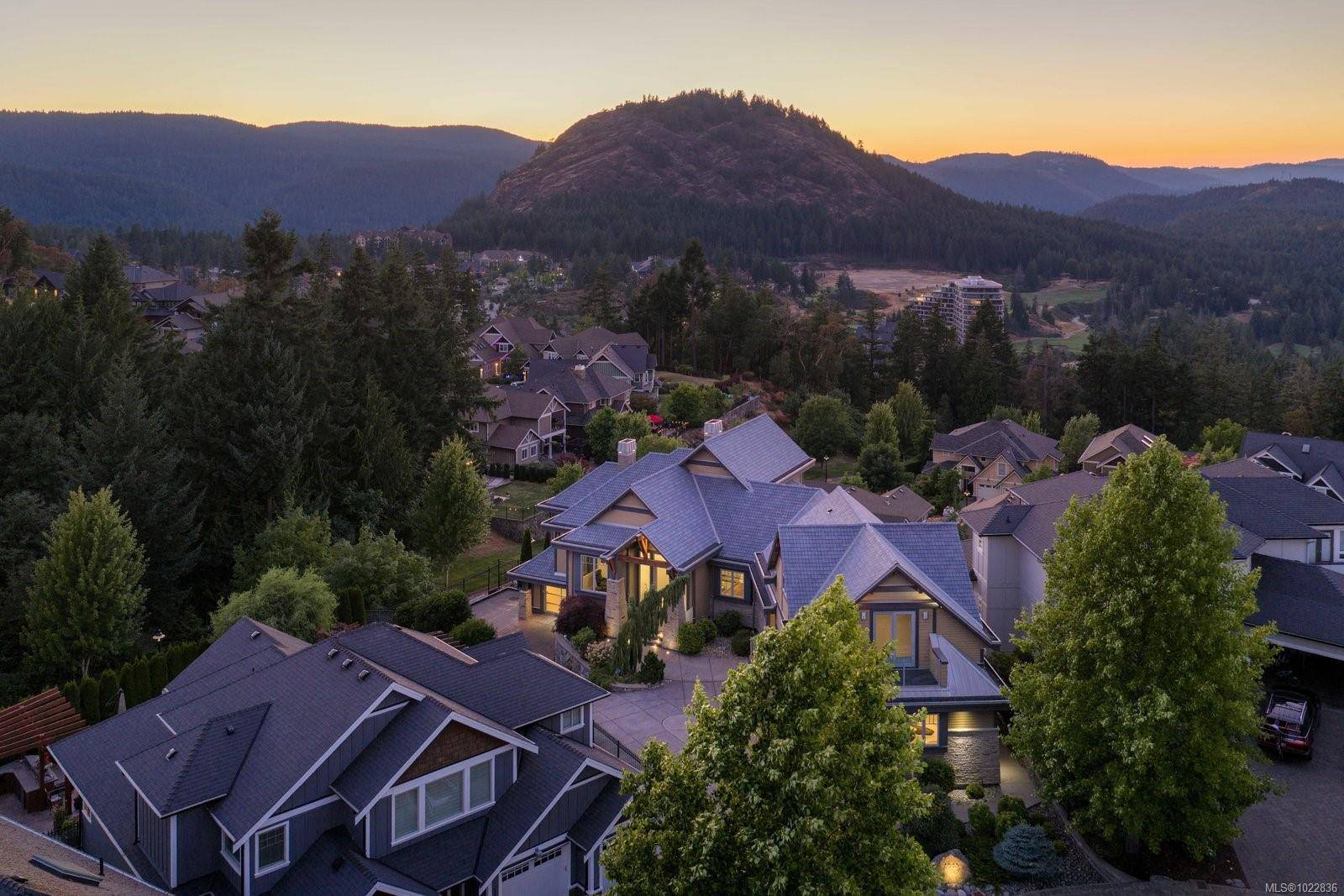 Langford, BC V9B 0B3,1098 Bearspaw Plat