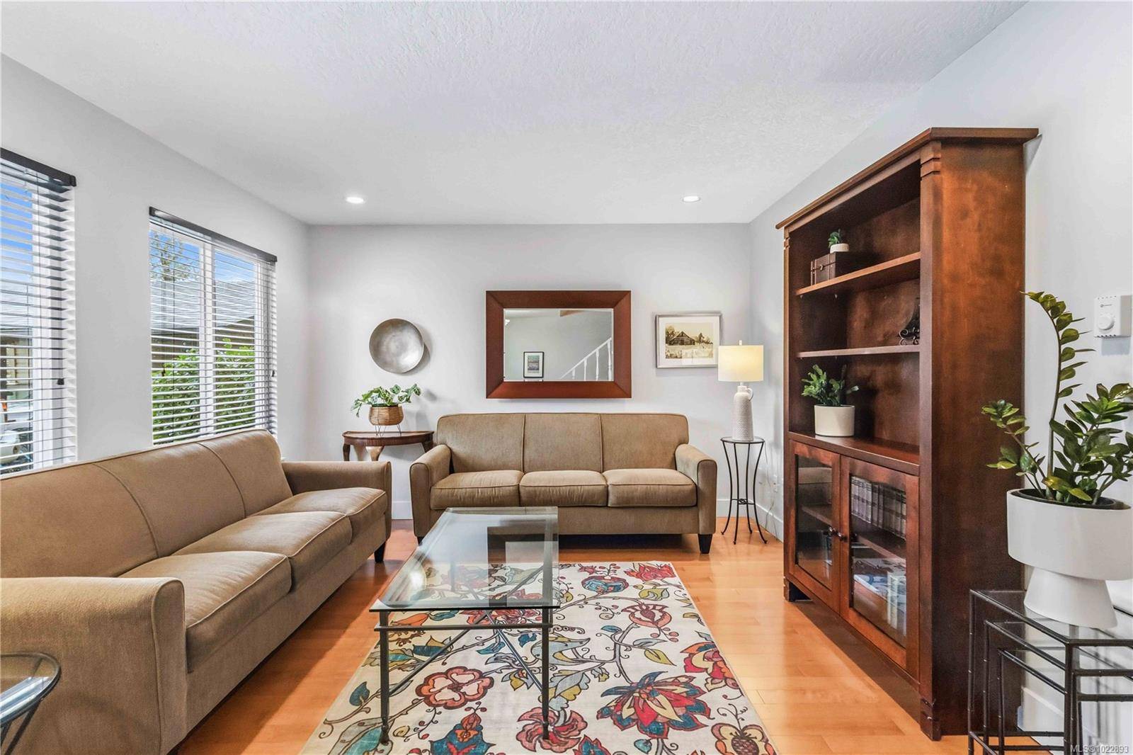 Saanich, BC V8N 1A6,1741 McKenzie Ave #18