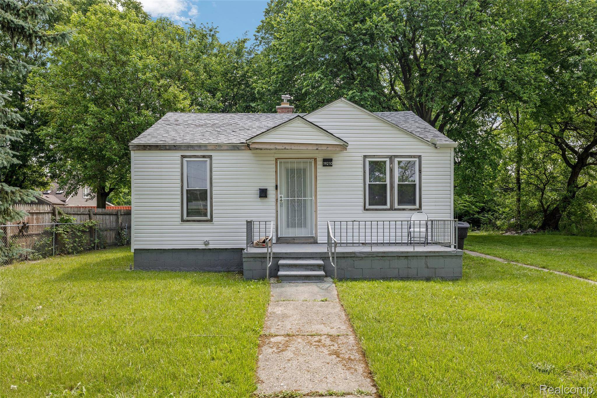 Detroit, MI 48203,19210 Cameron ST