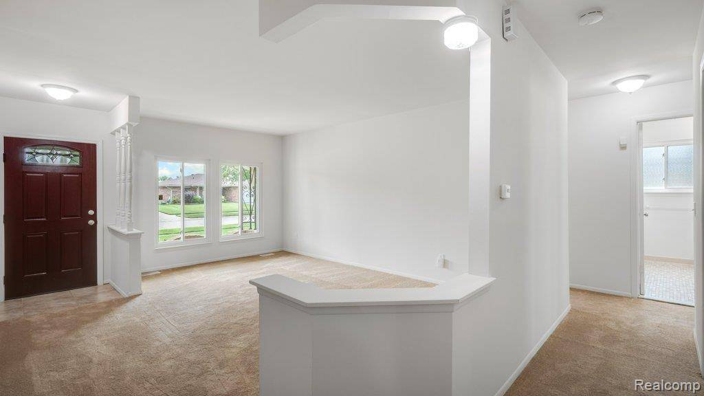 Sterling Heights, MI 48310,5579 CHADBOURNE DR