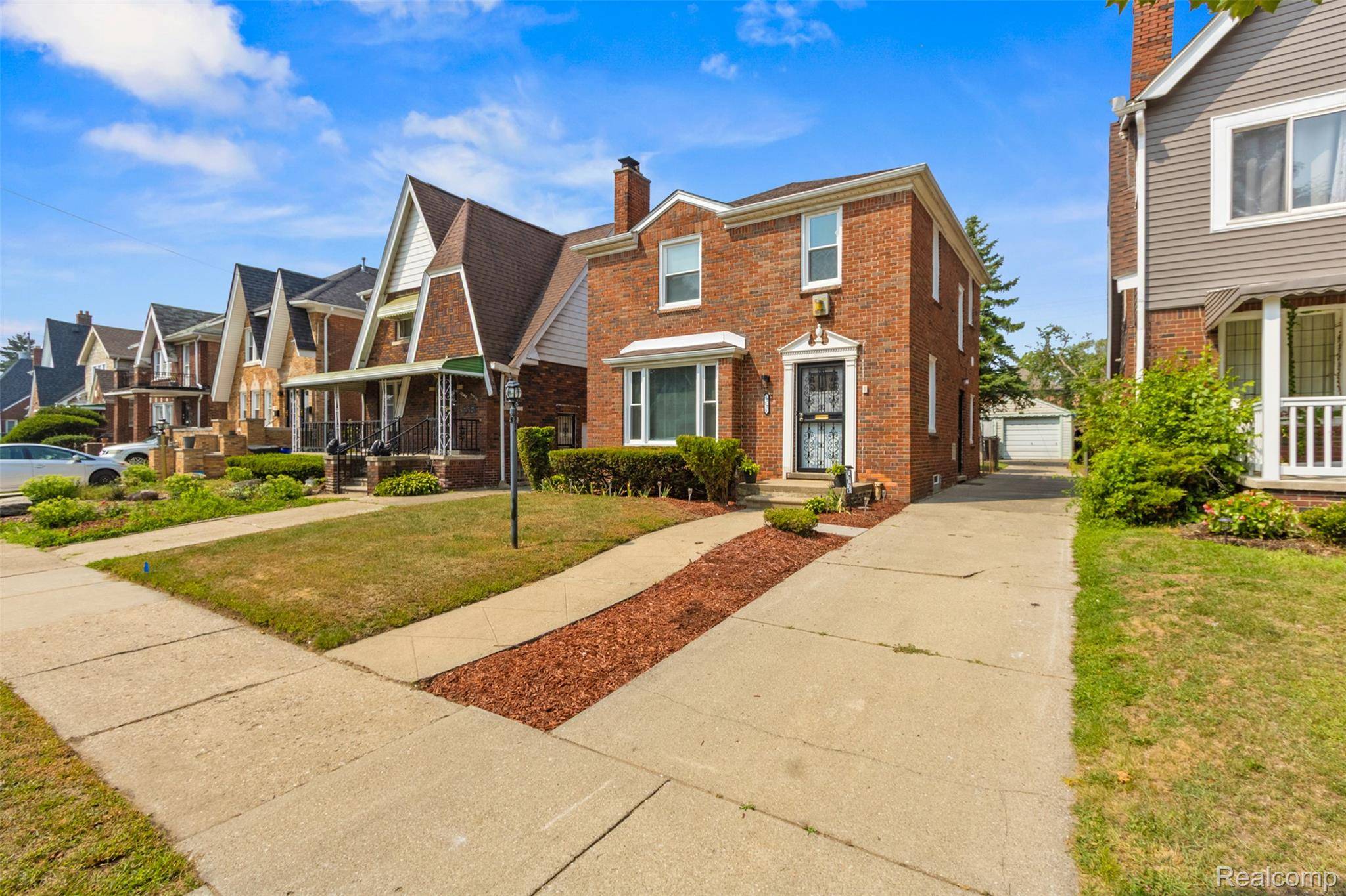 Detroit, MI 48221,17175 Greenlawn ST