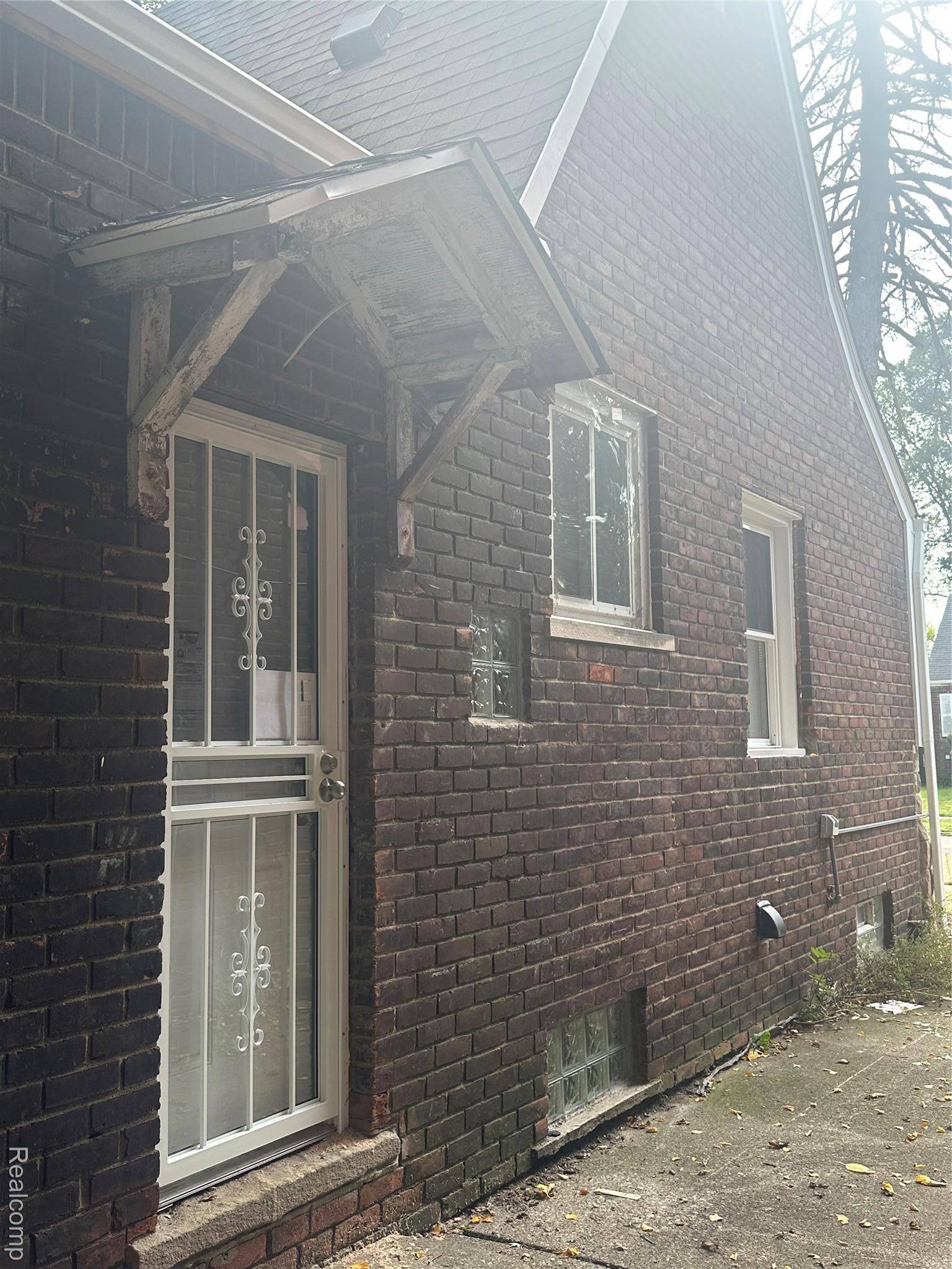 Detroit, MI 48213,12561 Maiden ST