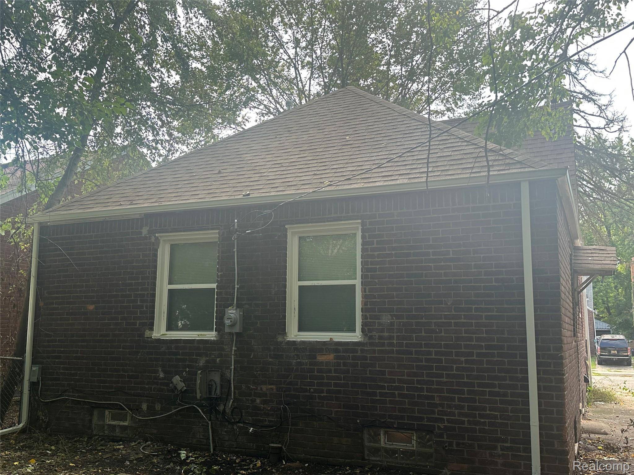 Detroit, MI 48213,12561 Maiden ST