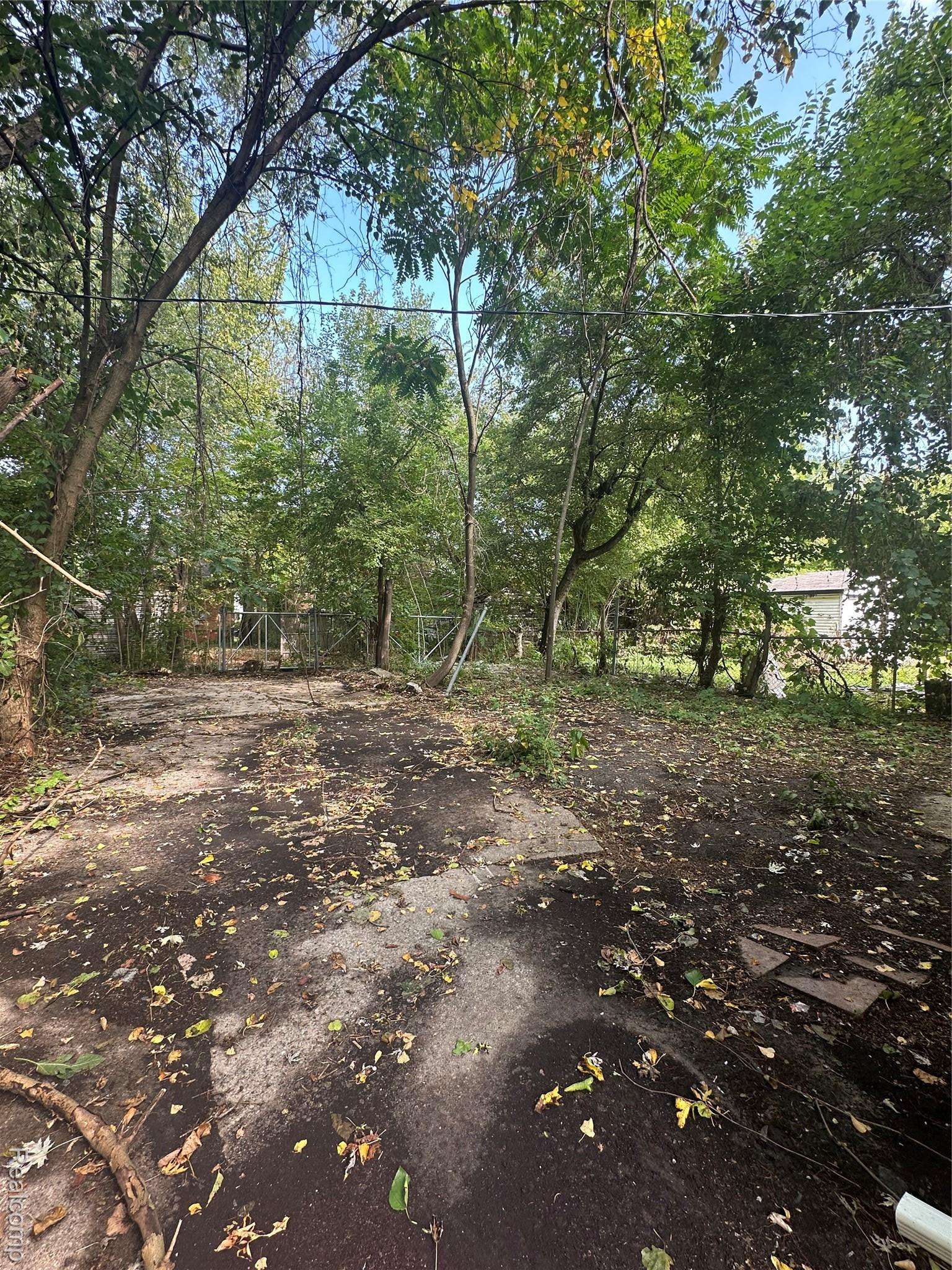 Detroit, MI 48213,12561 Maiden ST