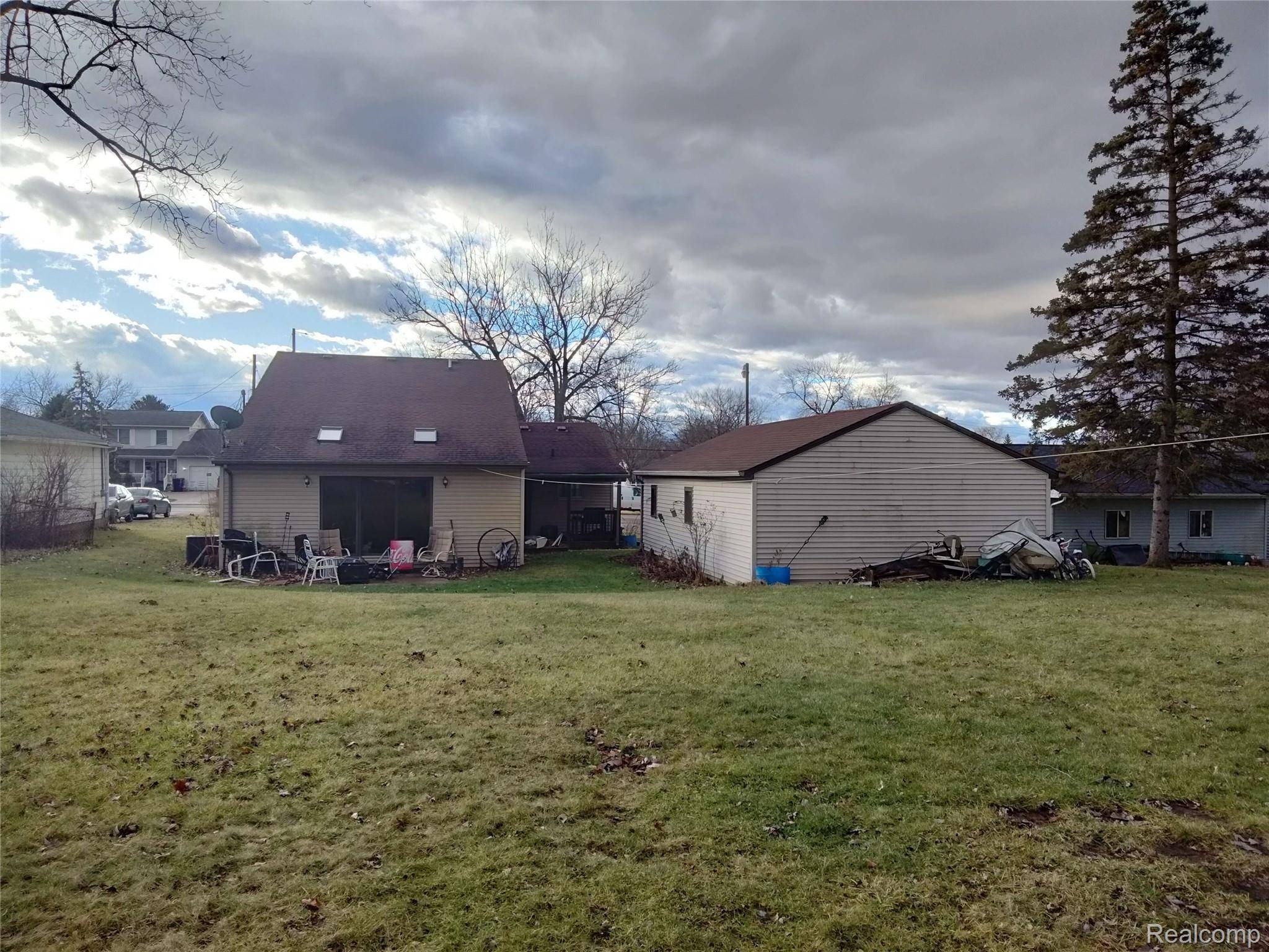 Grand Blanc, MI 48439,1061 Barbara ST