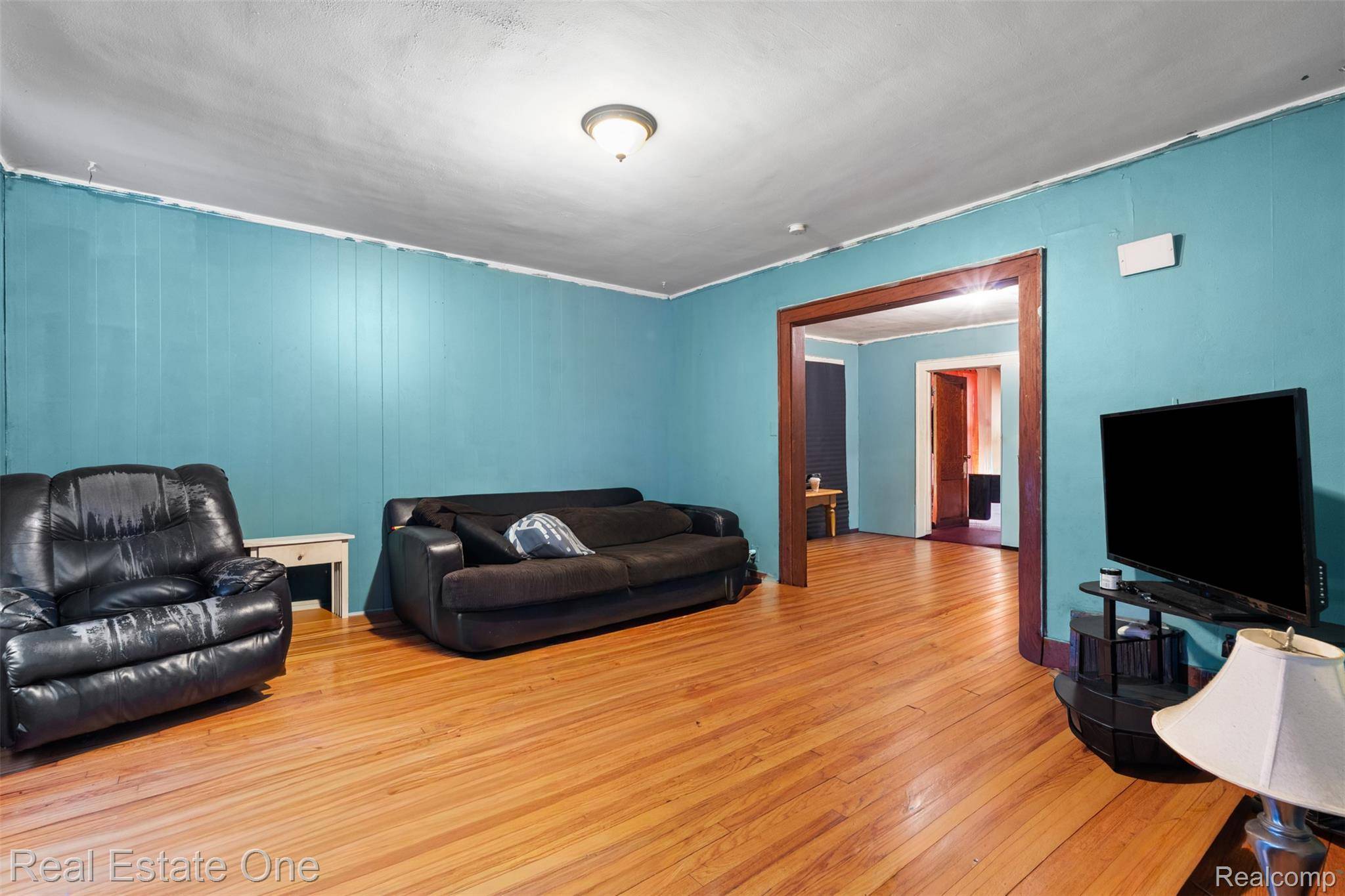 Detroit, MI 48205,19151 Hoyt ST